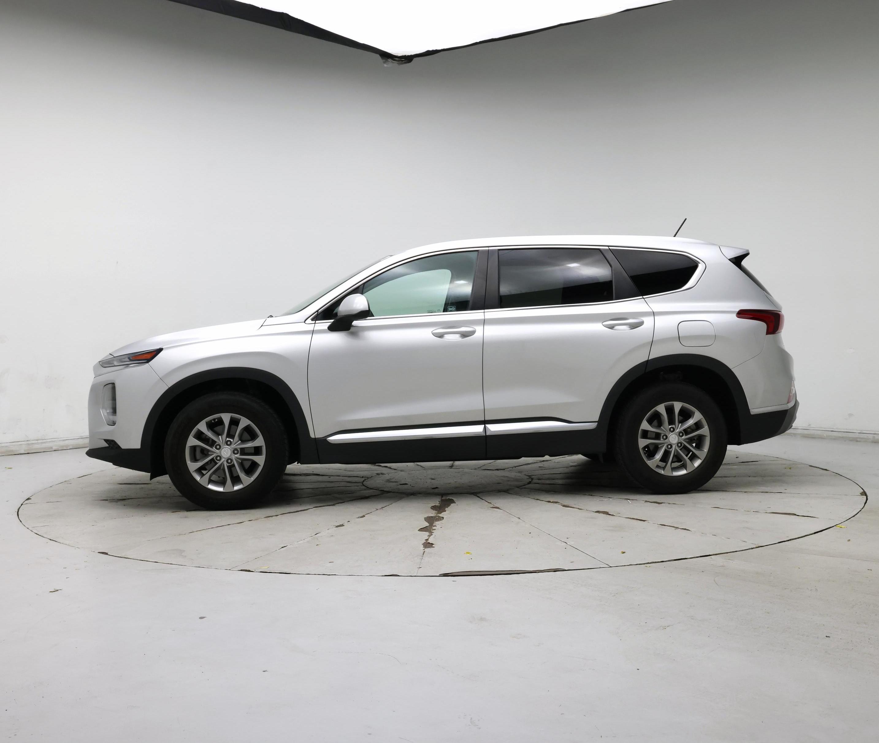 Thumbnail: 2019 Hyundai Santa Fe - 3