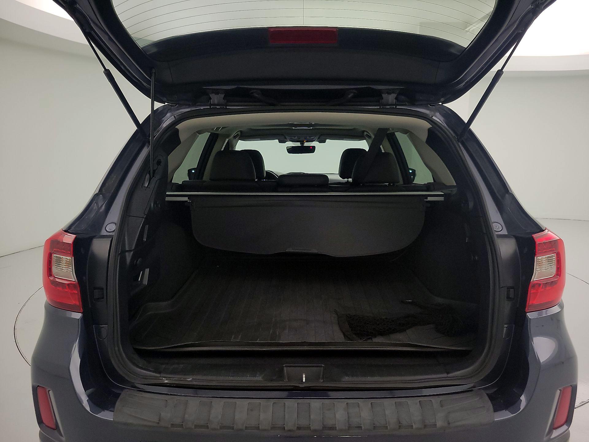 Thumbnail: 2017 Subaru Outback - 20