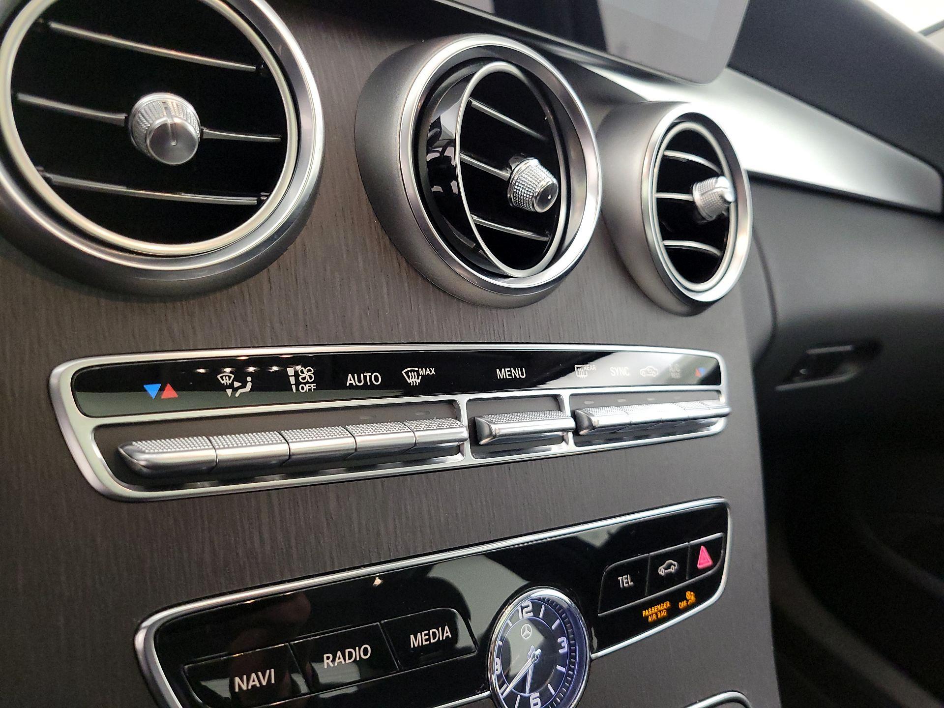 Thumbnail: 2020 Mercedes-Benz C-Class - 16