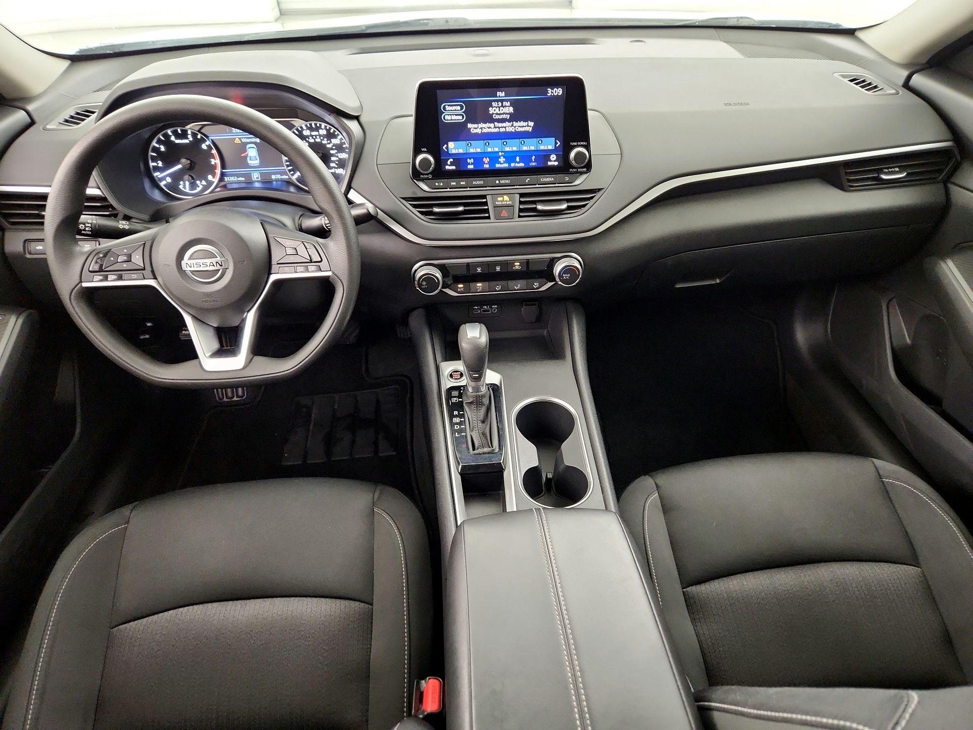 Thumbnail: 2022 Nissan Altima - 9