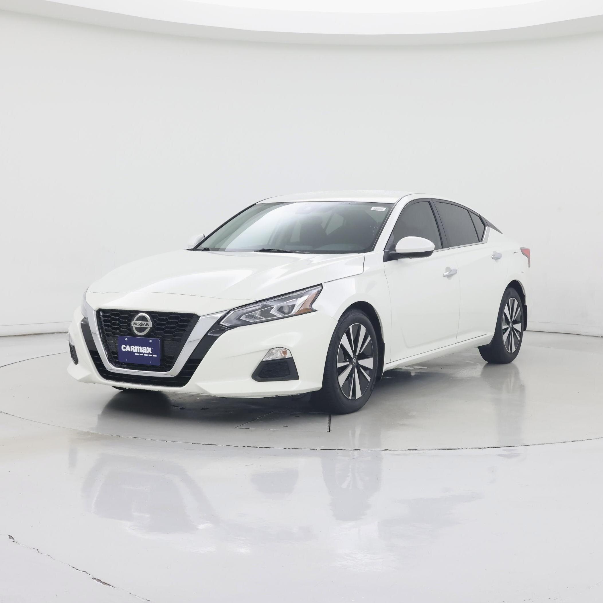 Thumbnail: 2022 Nissan Altima - 4
