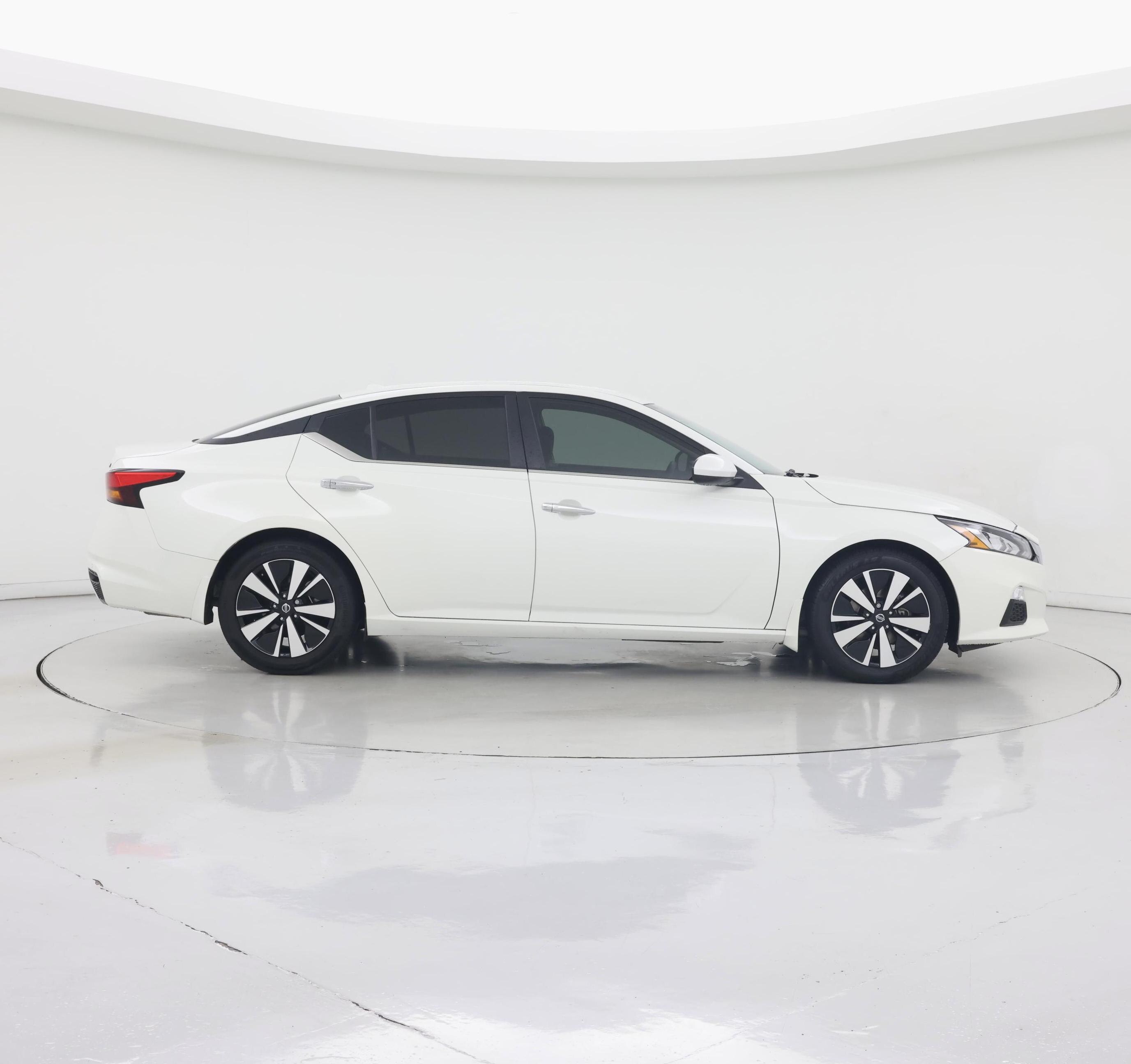 Thumbnail: 2022 Nissan Altima - 7