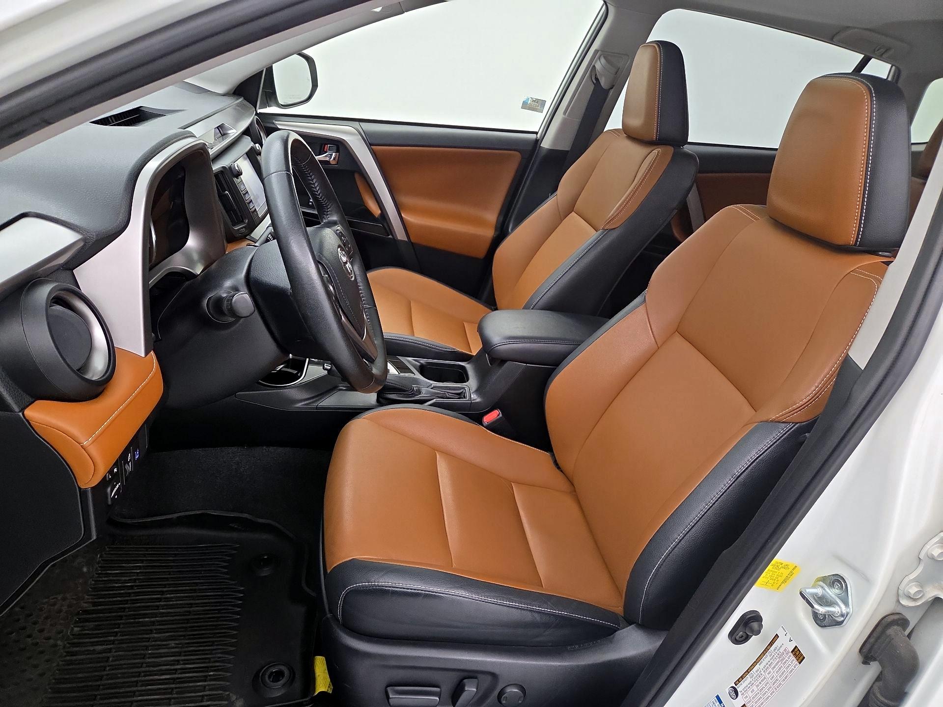Thumbnail: 2017 Toyota RAV4 - 11