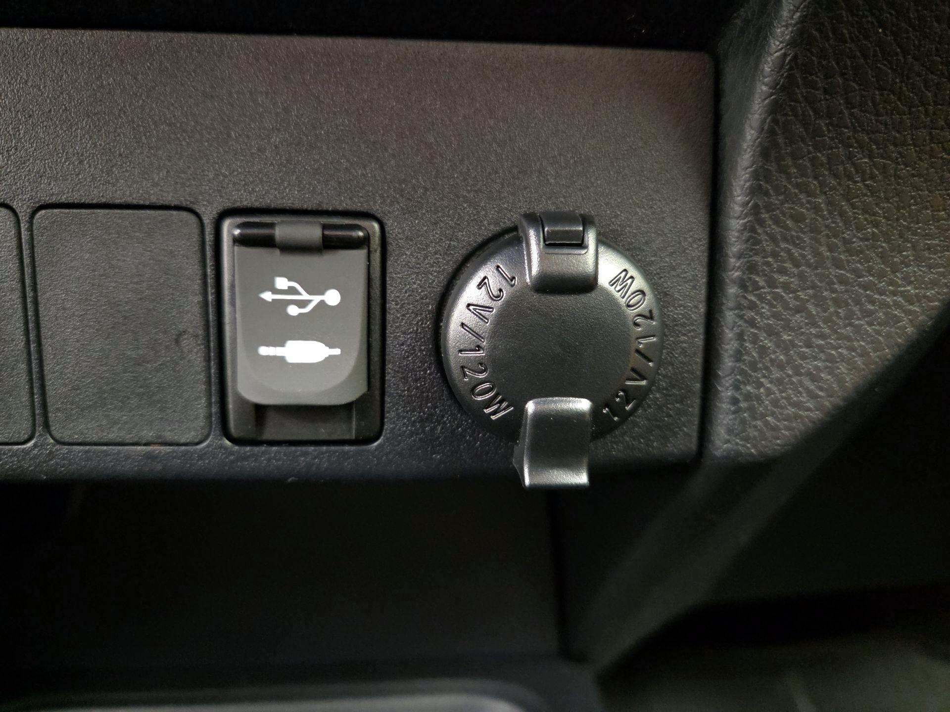Thumbnail: 2017 Toyota RAV4 - 19