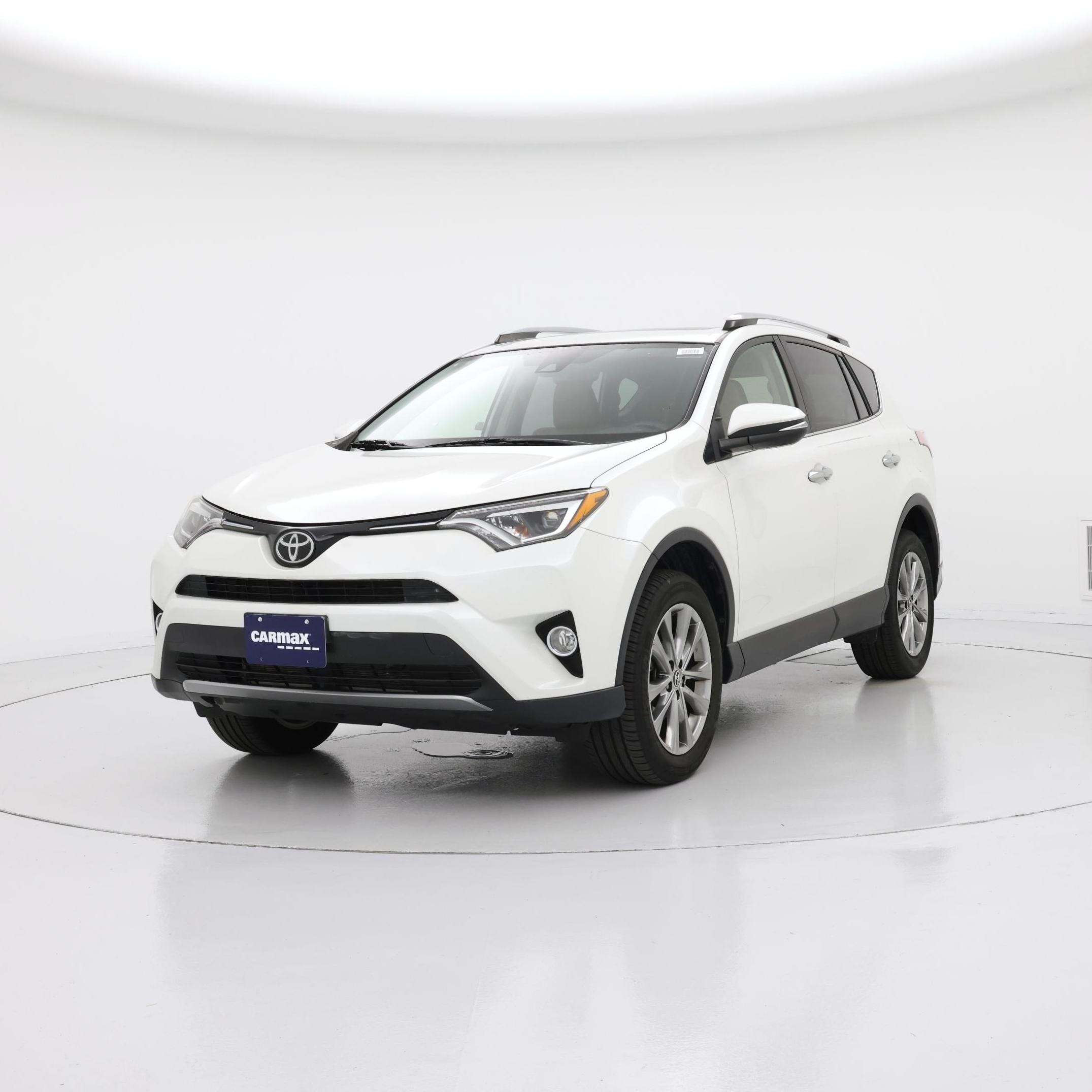 Thumbnail: 2017 Toyota RAV4 - 4