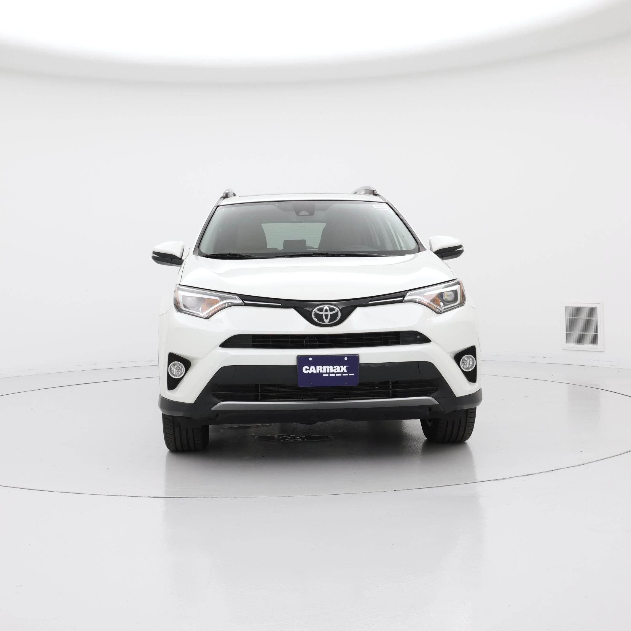 Thumbnail: 2017 Toyota RAV4 - 5