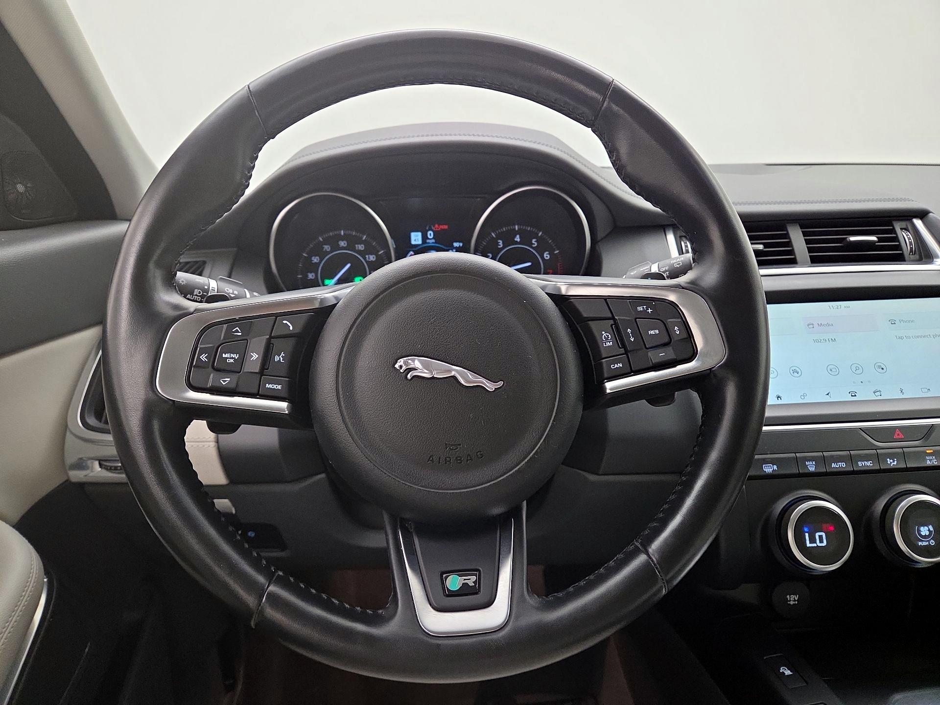 Thumbnail: 2019 Jaguar E-Pace - 10
