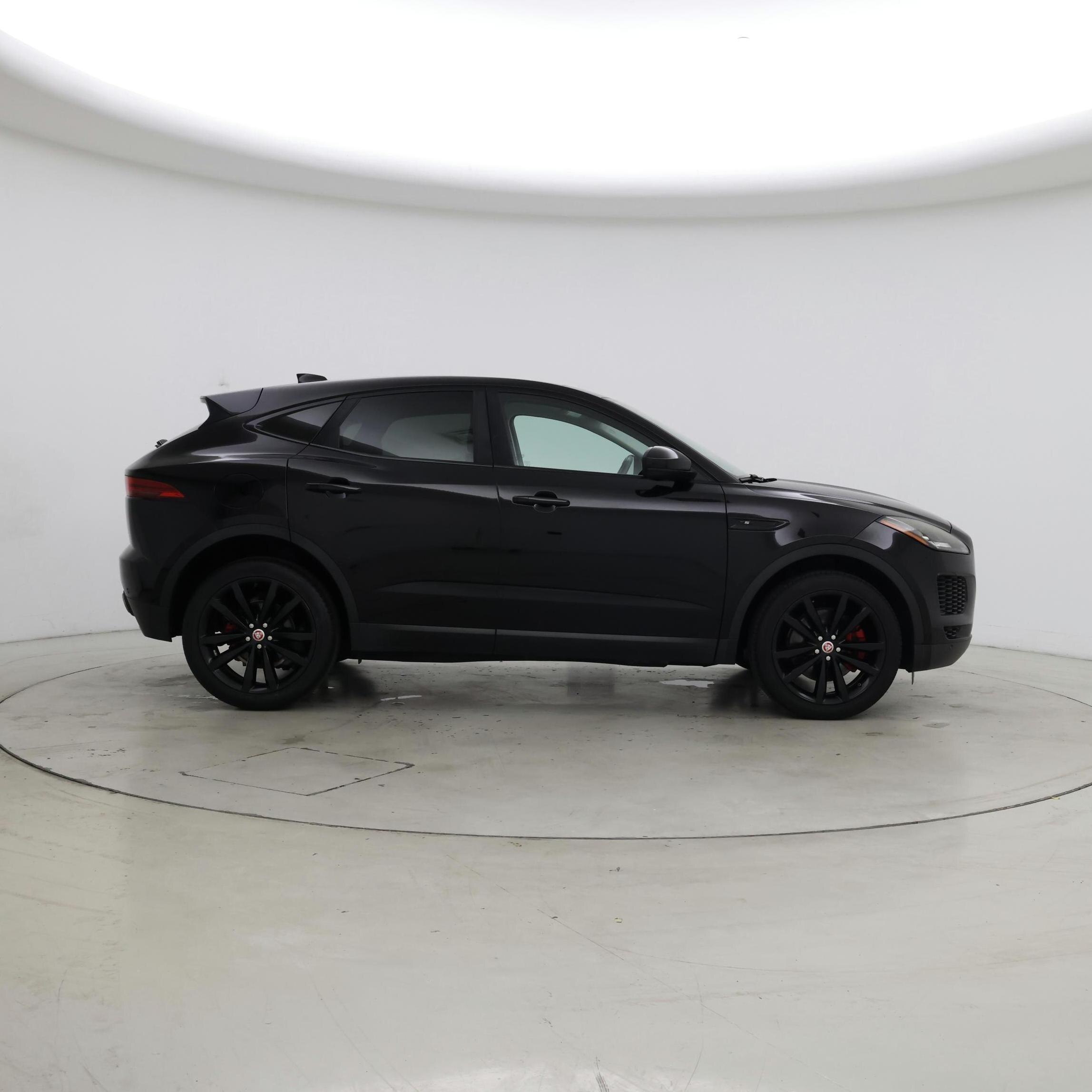 Thumbnail: 2019 Jaguar E-Pace - 7
