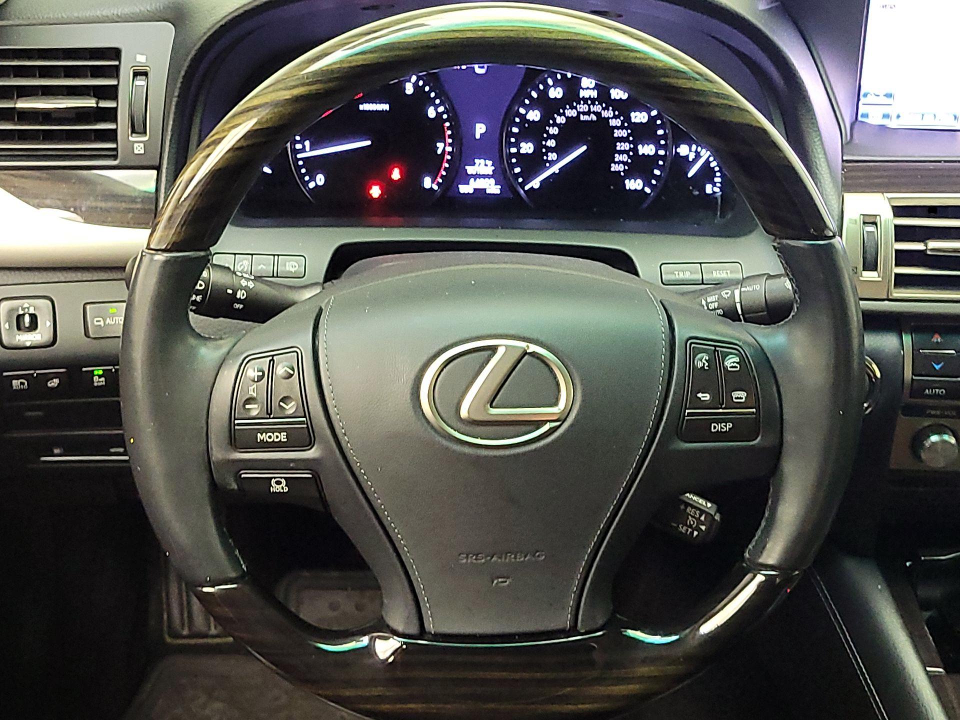 Thumbnail: 2014 Lexus LS - 10