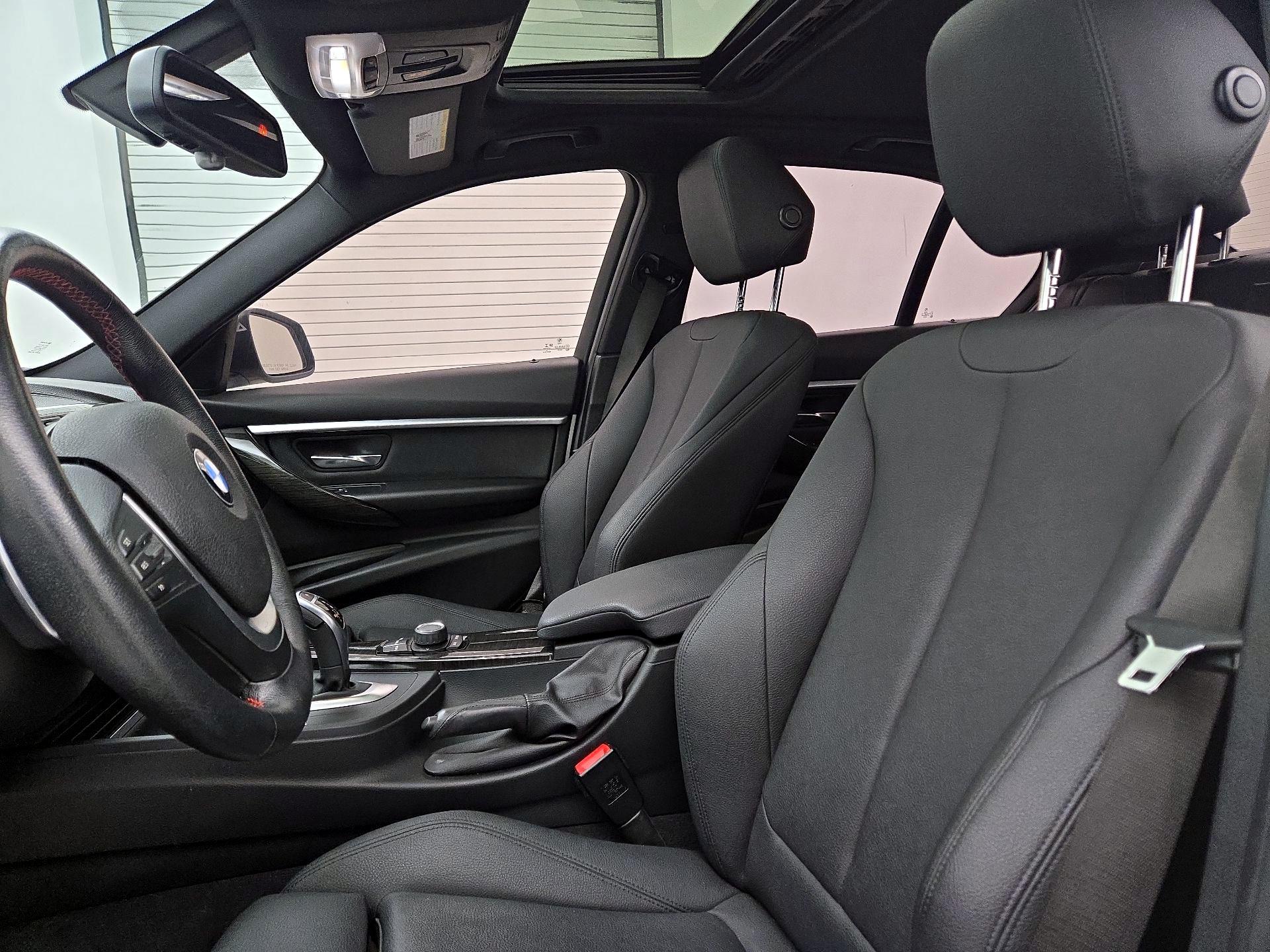 Thumbnail: 2018 BMW 3 Series - 18