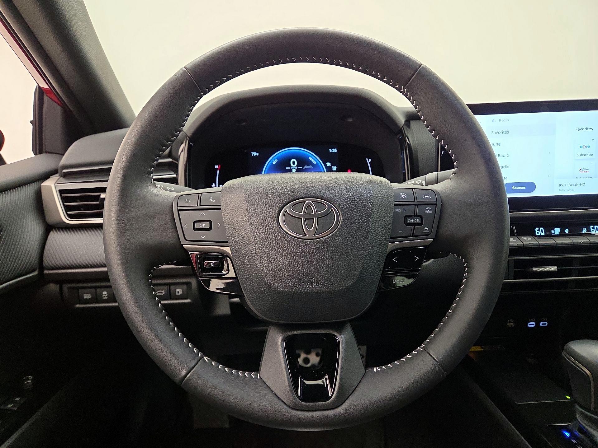 Thumbnail: 2025 Toyota Camry - 10