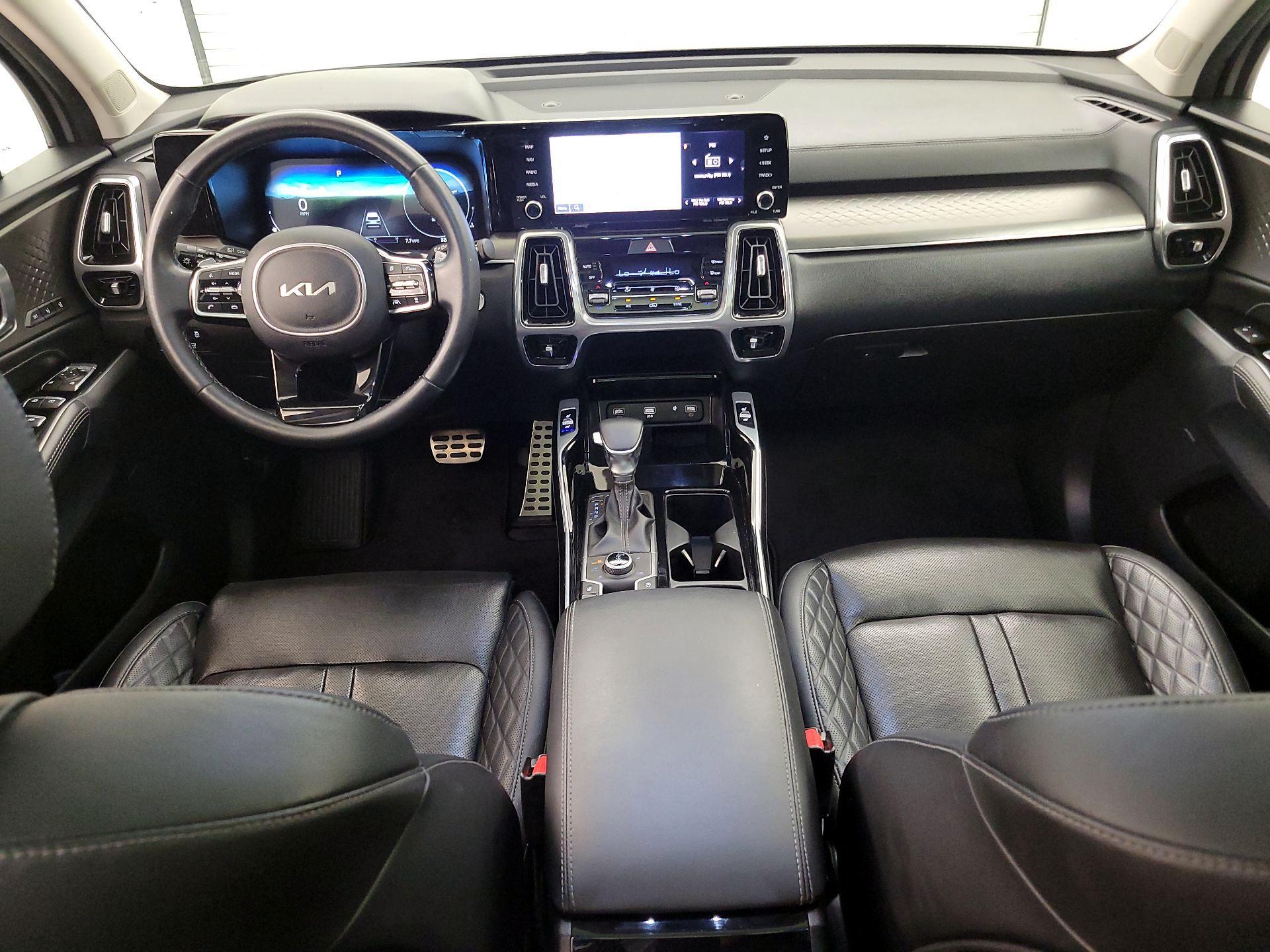 Thumbnail: 2023 Kia Sorento - 9