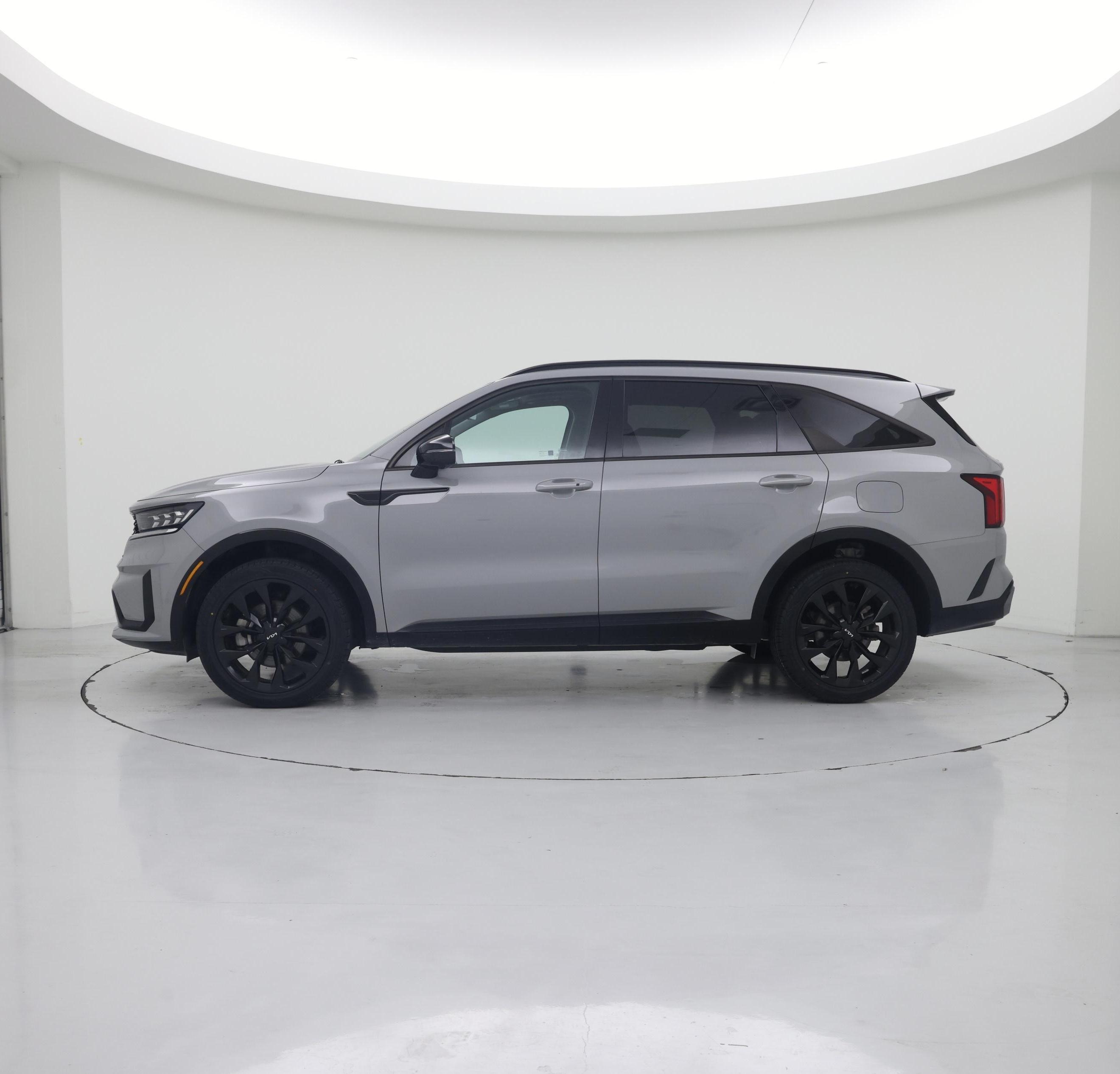 Thumbnail: 2023 Kia Sorento - 3