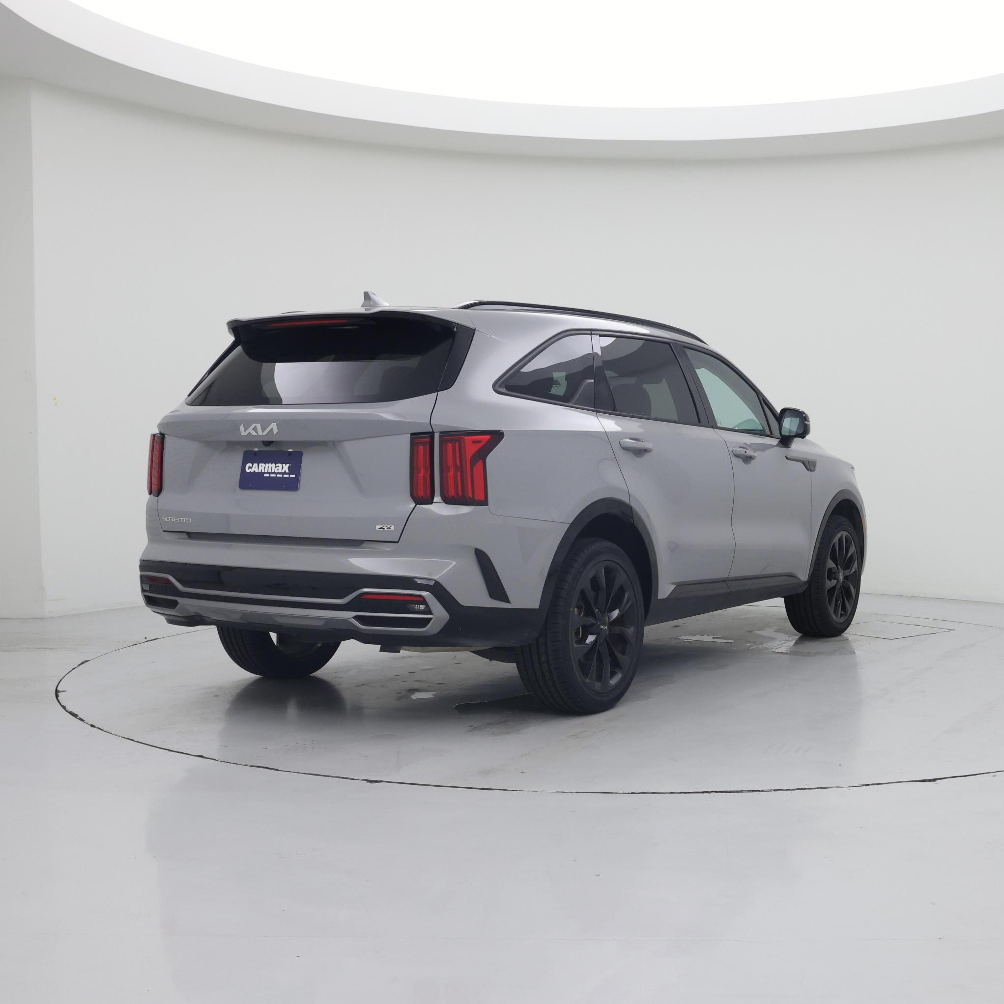 Thumbnail: 2023 Kia Sorento - 8