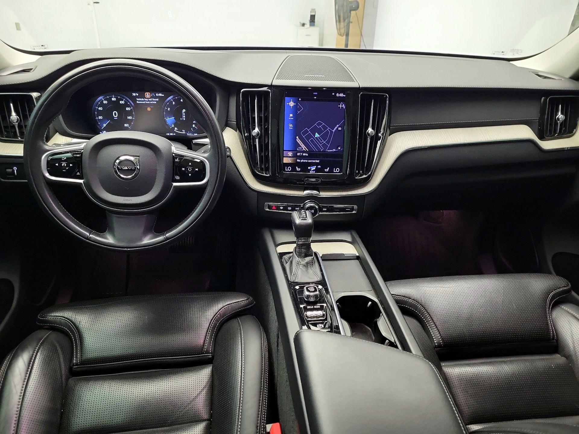 Thumbnail: 2021 Volvo XC60 - 9