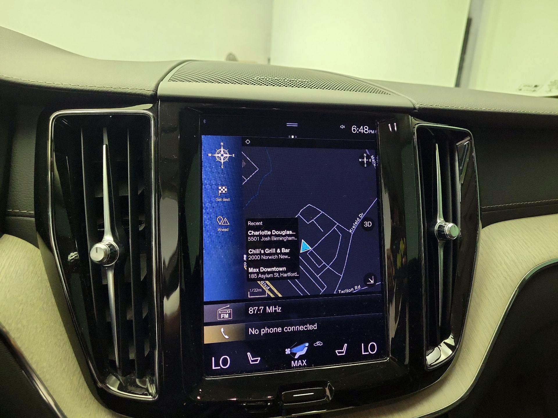Thumbnail: 2021 Volvo XC60 - 14