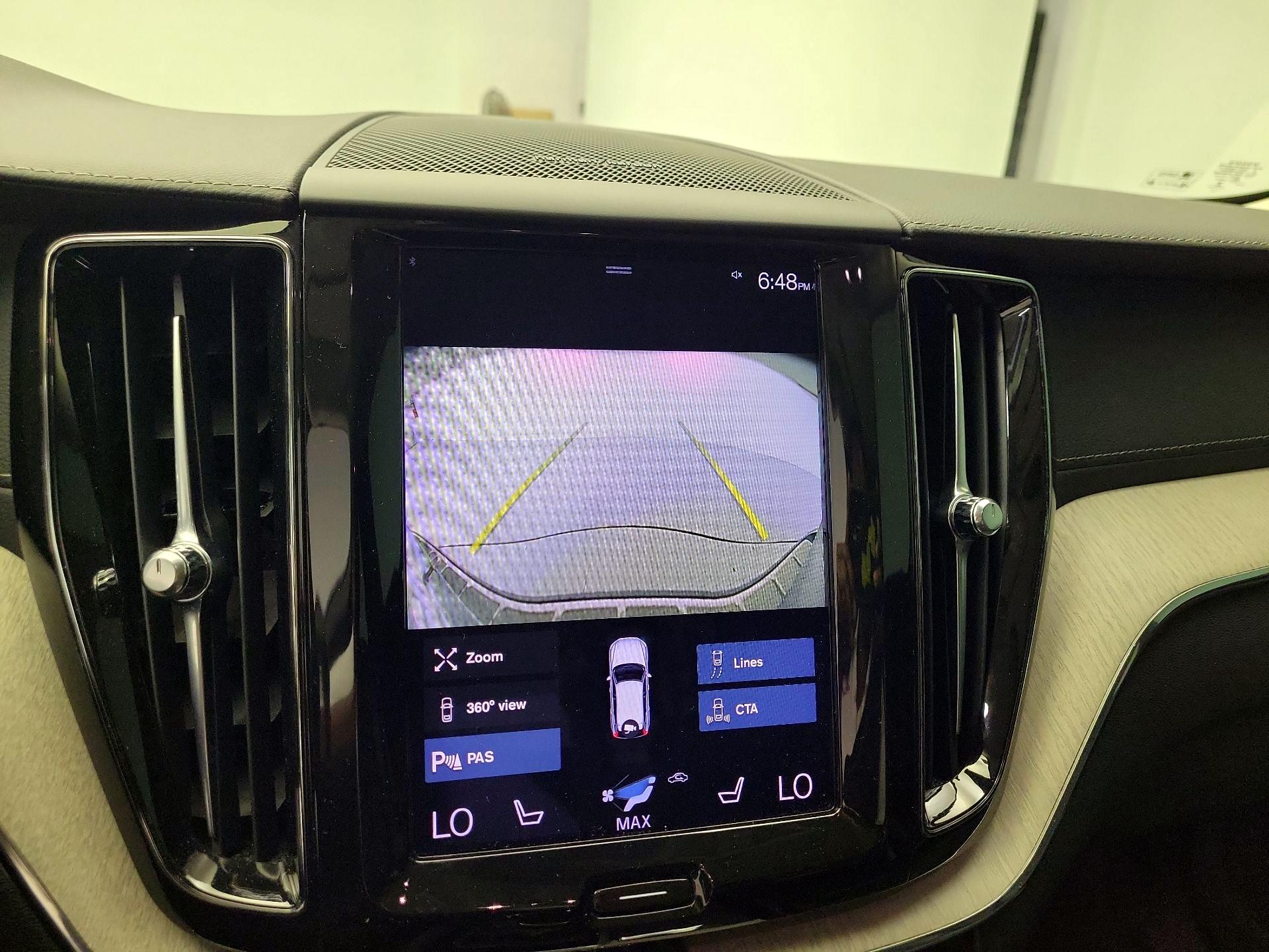 Thumbnail: 2021 Volvo XC60 - 15