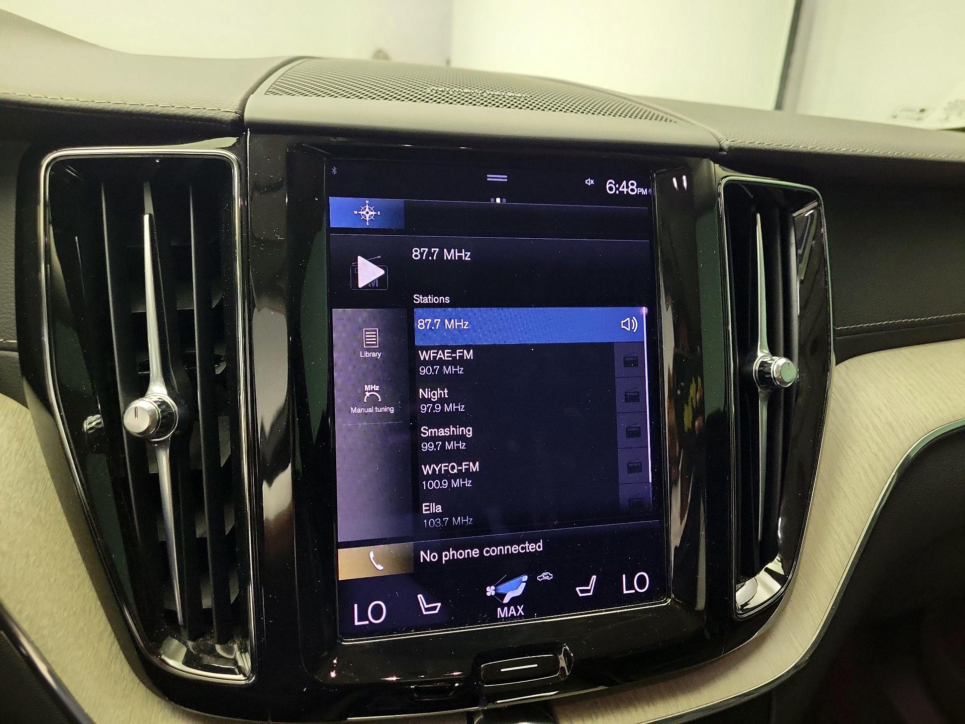 Thumbnail: 2021 Volvo XC60 - 16
