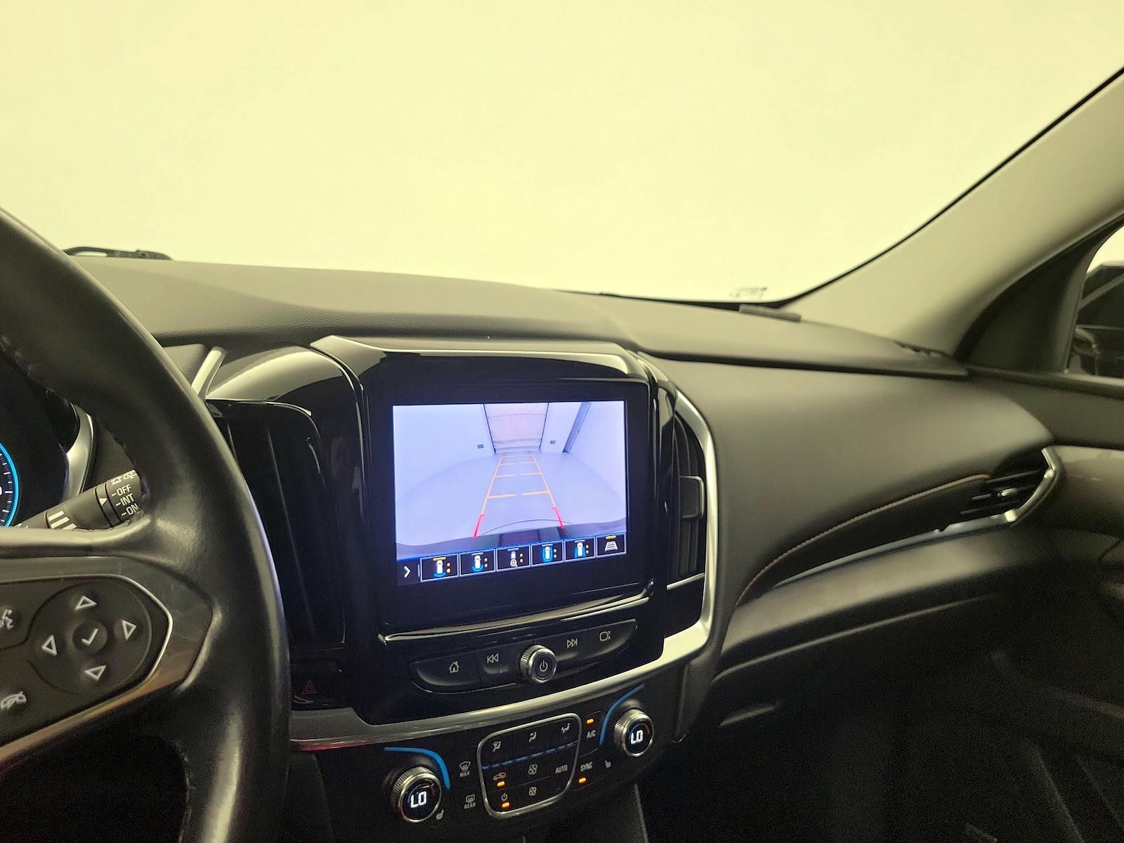 2020 Chevrolet Traverse 3LT - Photo 16