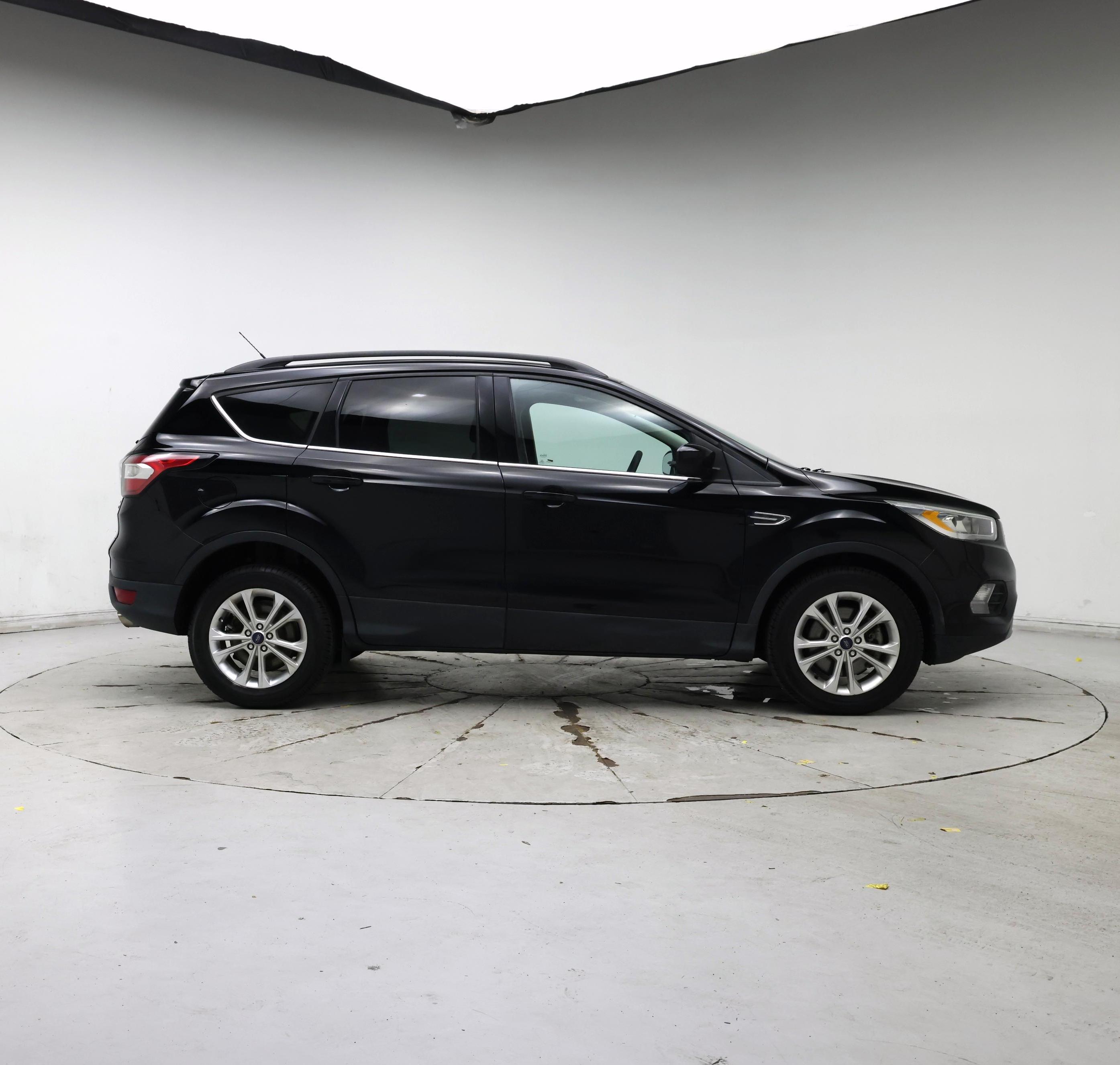 Thumbnail: 2017 Ford Escape - 7