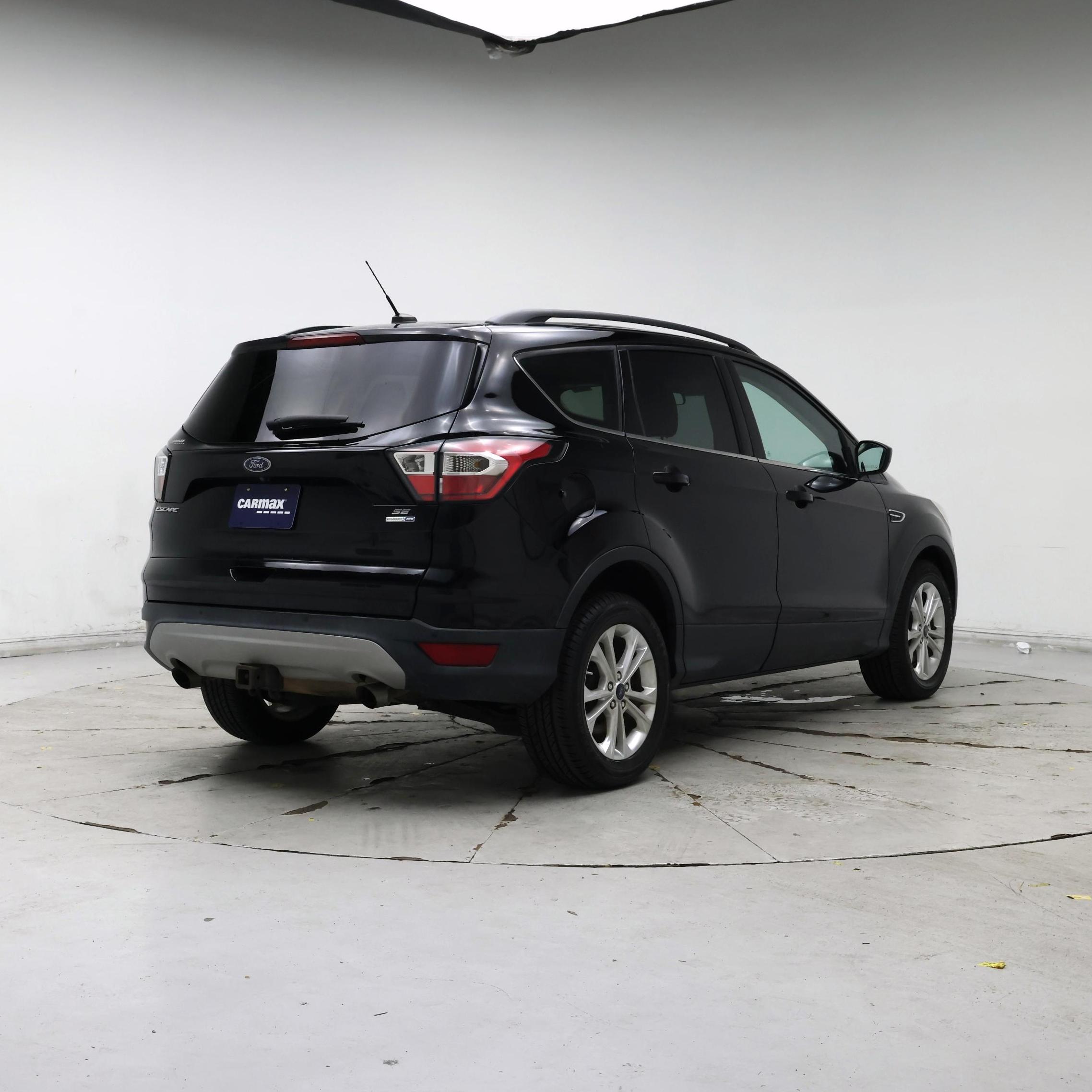 Thumbnail: 2017 Ford Escape - 8