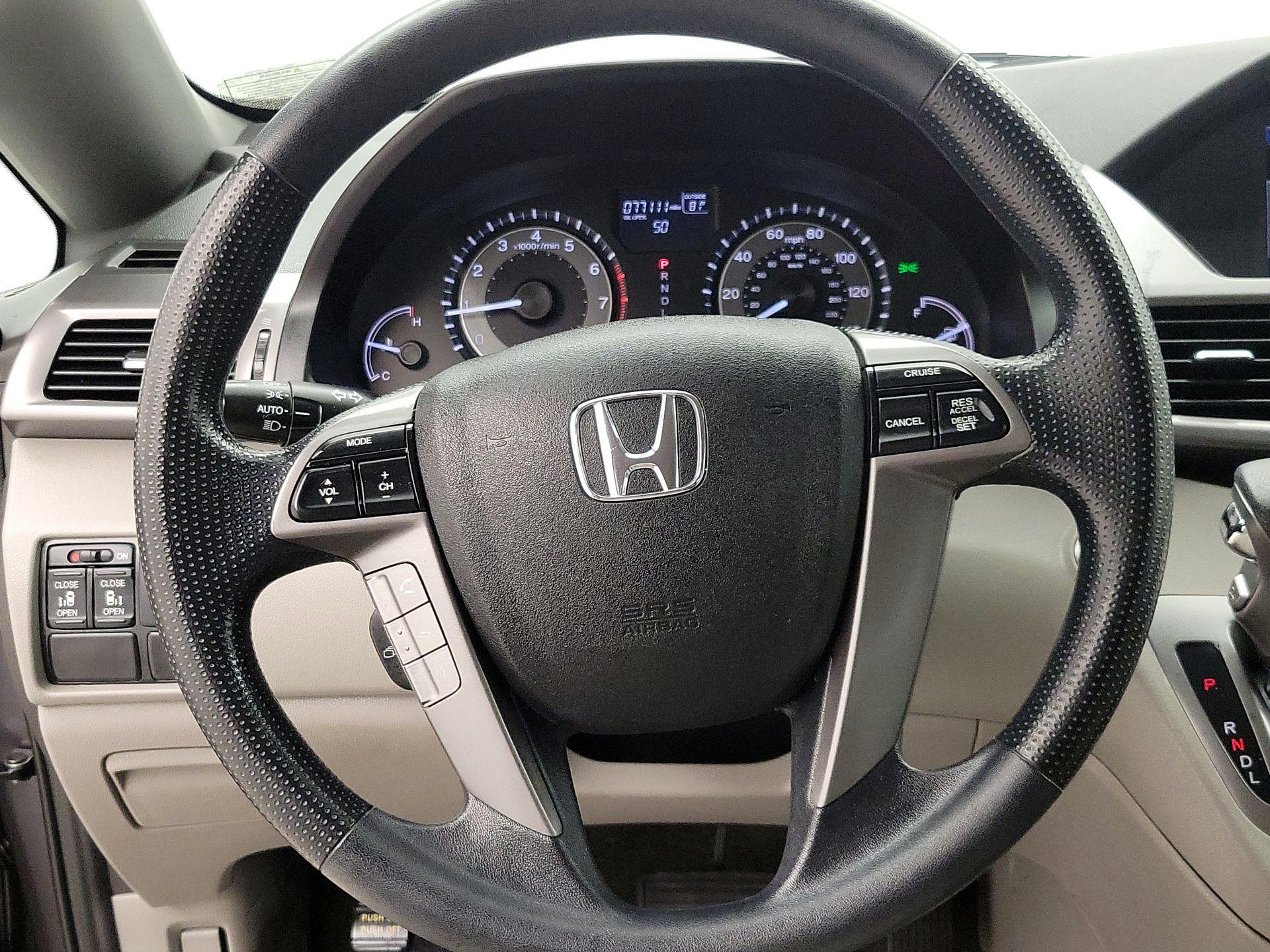 Thumbnail: 2017 Honda Odyssey - 10