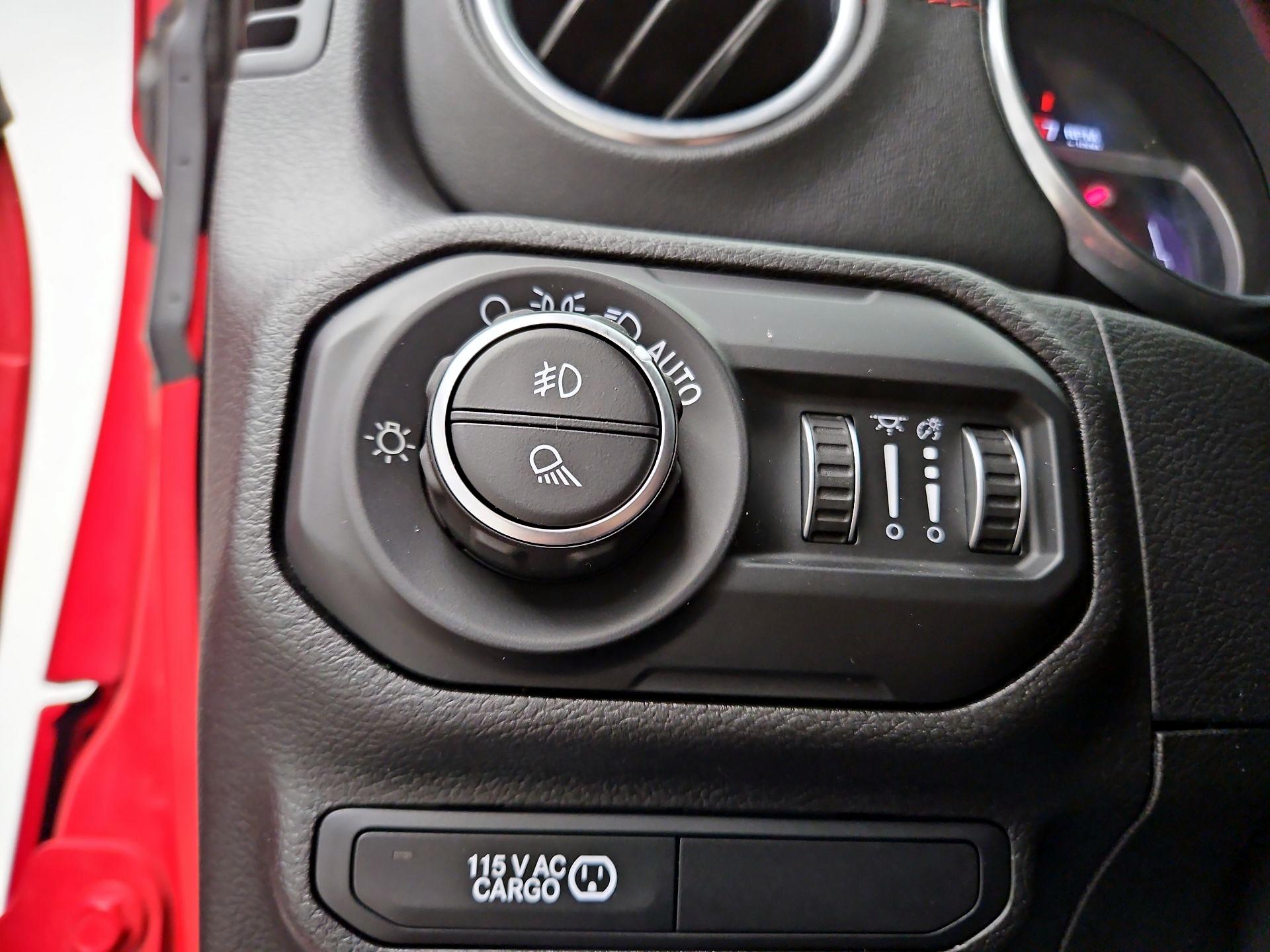 Thumbnail: 2020 Jeep Gladiator - 13