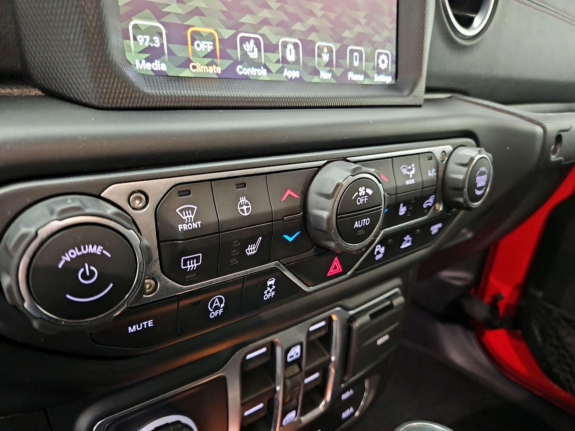 Thumbnail: 2020 Jeep Gladiator - 17