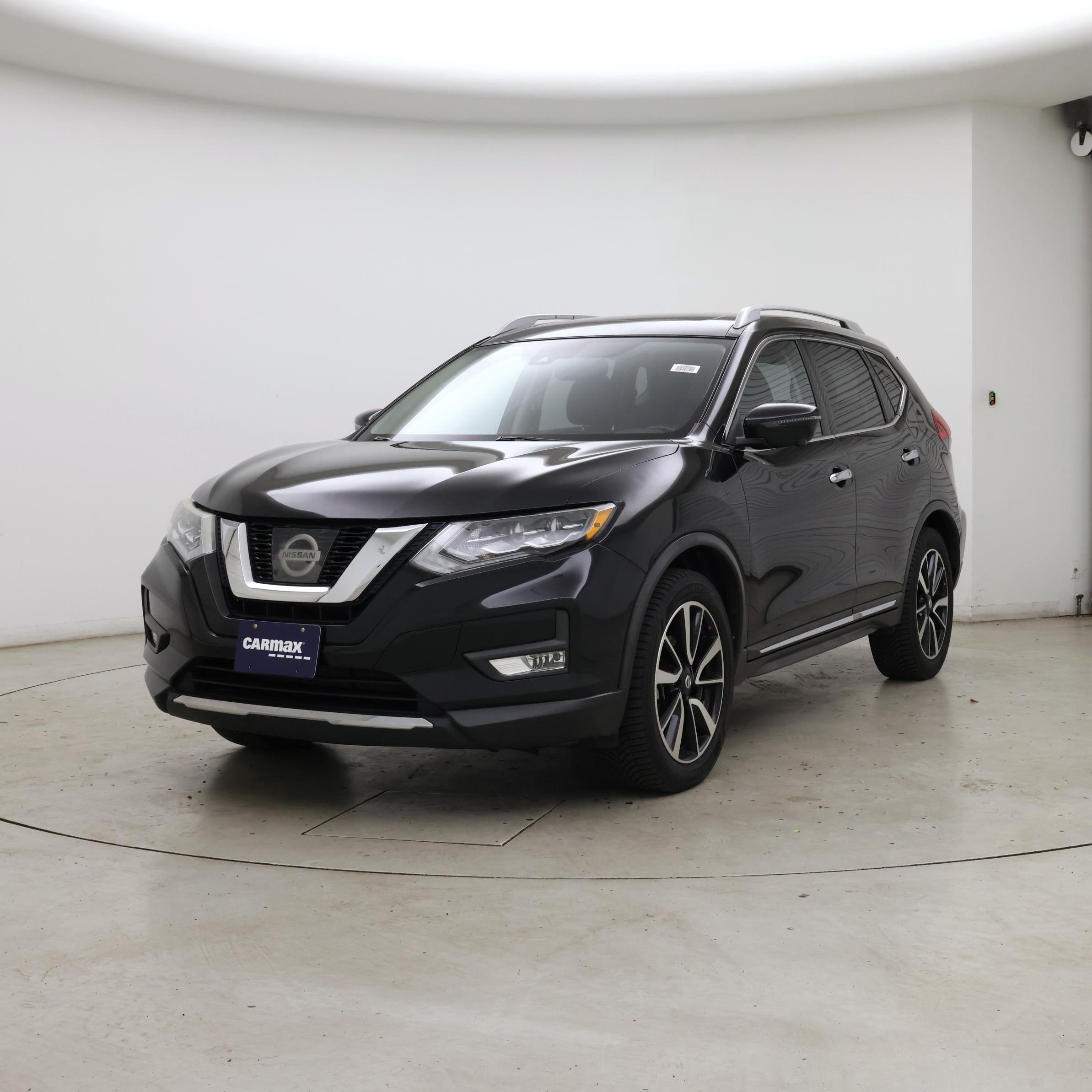 Thumbnail: 2017 Nissan Rogue - 4