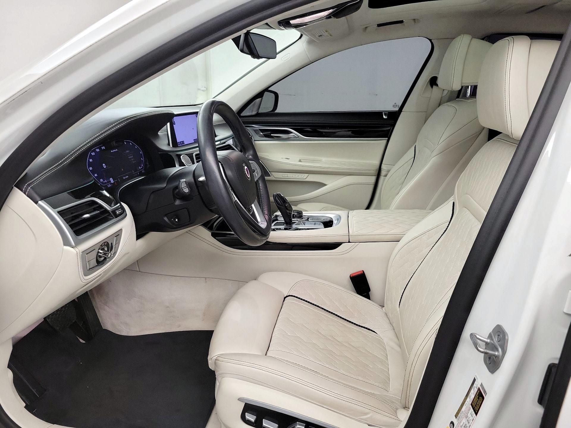 Thumbnail: 2021 BMW 7 Series - 11