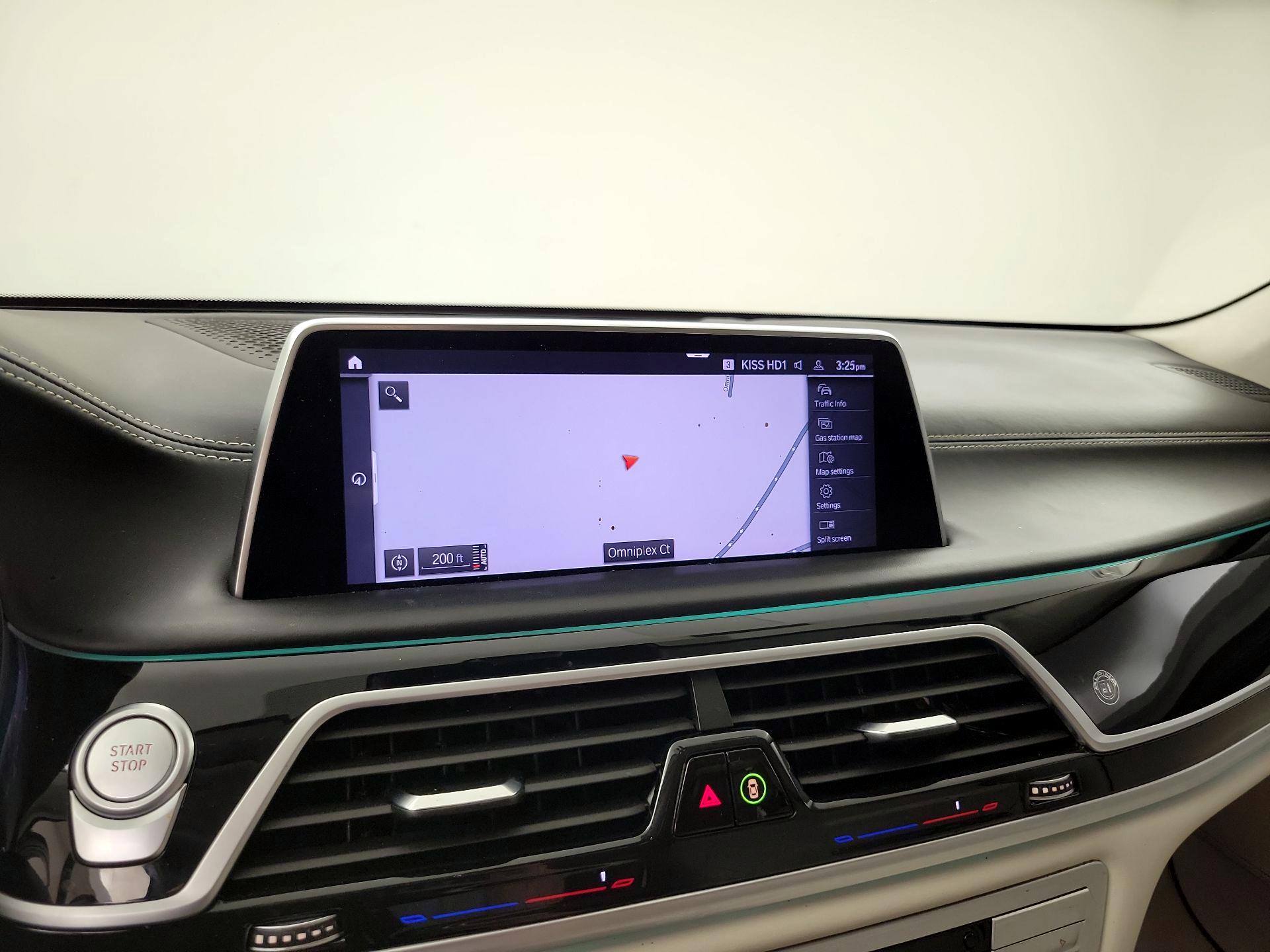 Thumbnail: 2021 BMW 7 Series - 14