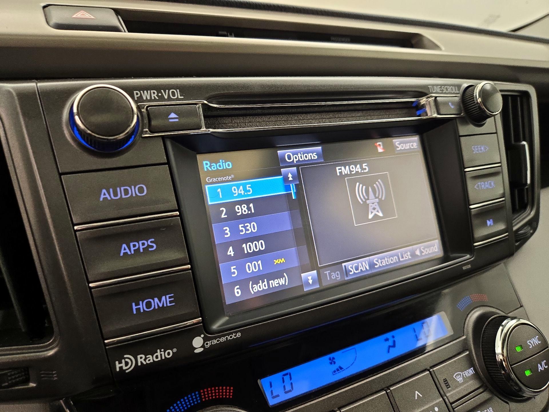 Thumbnail: 2015 Toyota RAV4 - 15