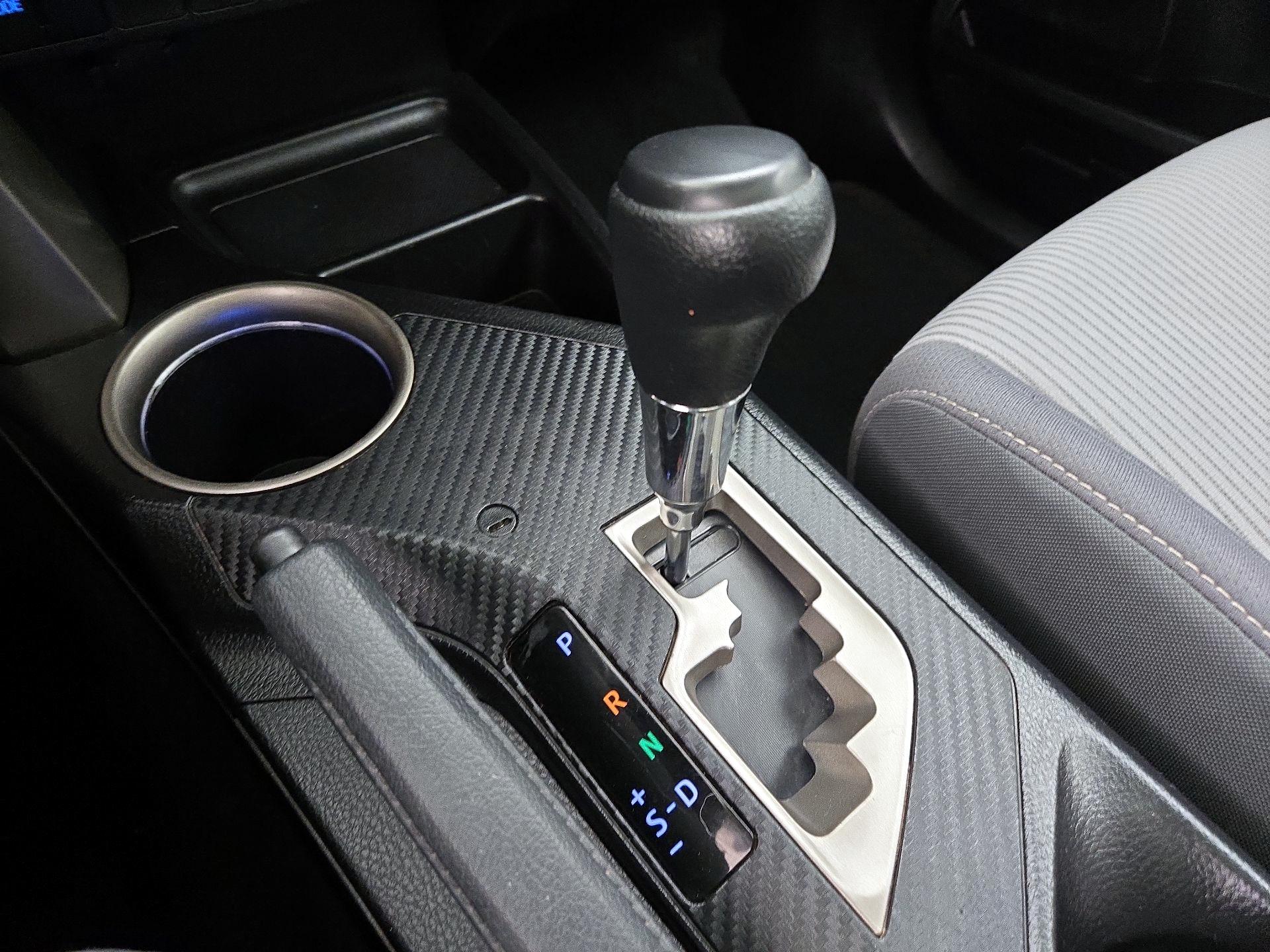 Thumbnail: 2015 Toyota RAV4 - 17