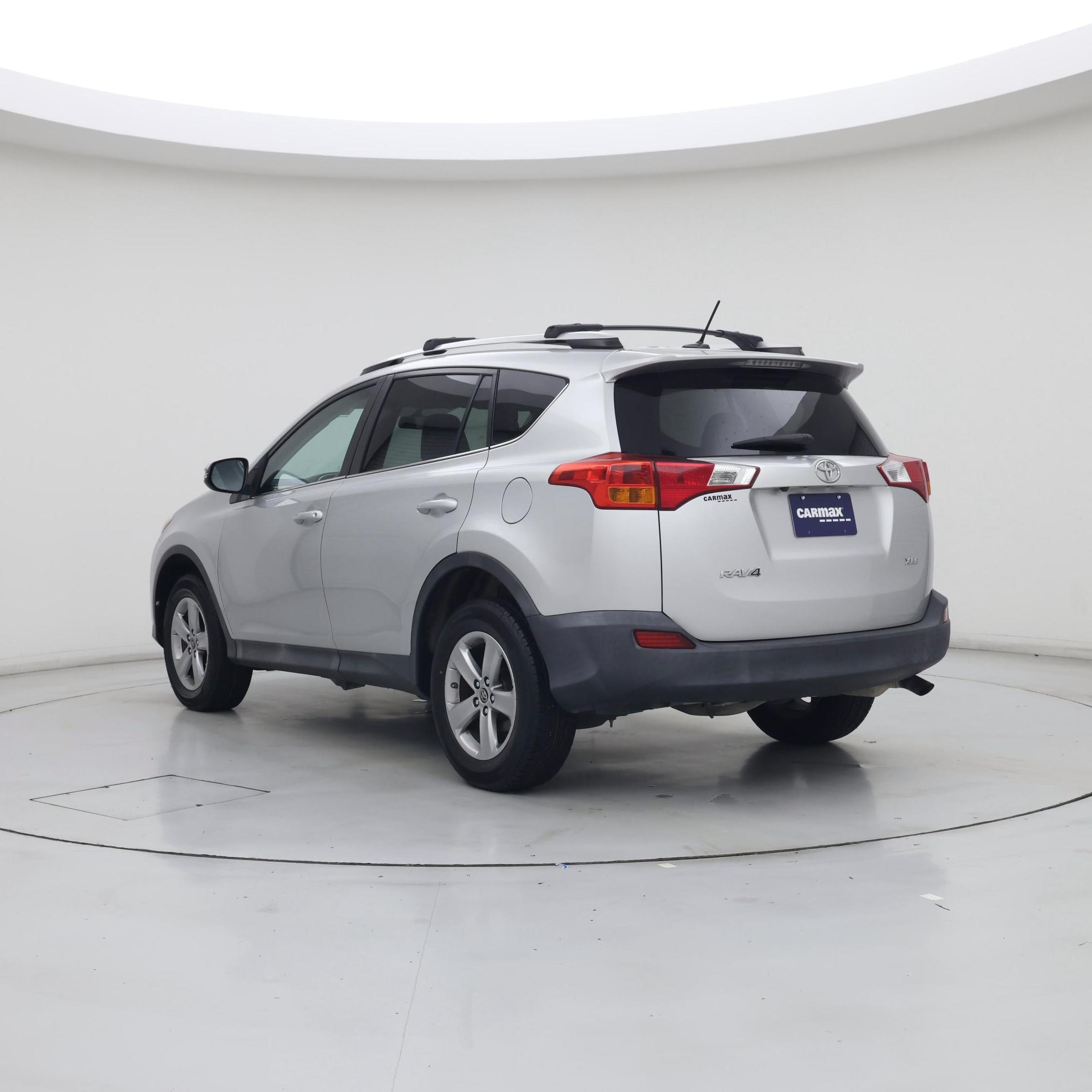 Thumbnail: 2015 Toyota RAV4 - 2