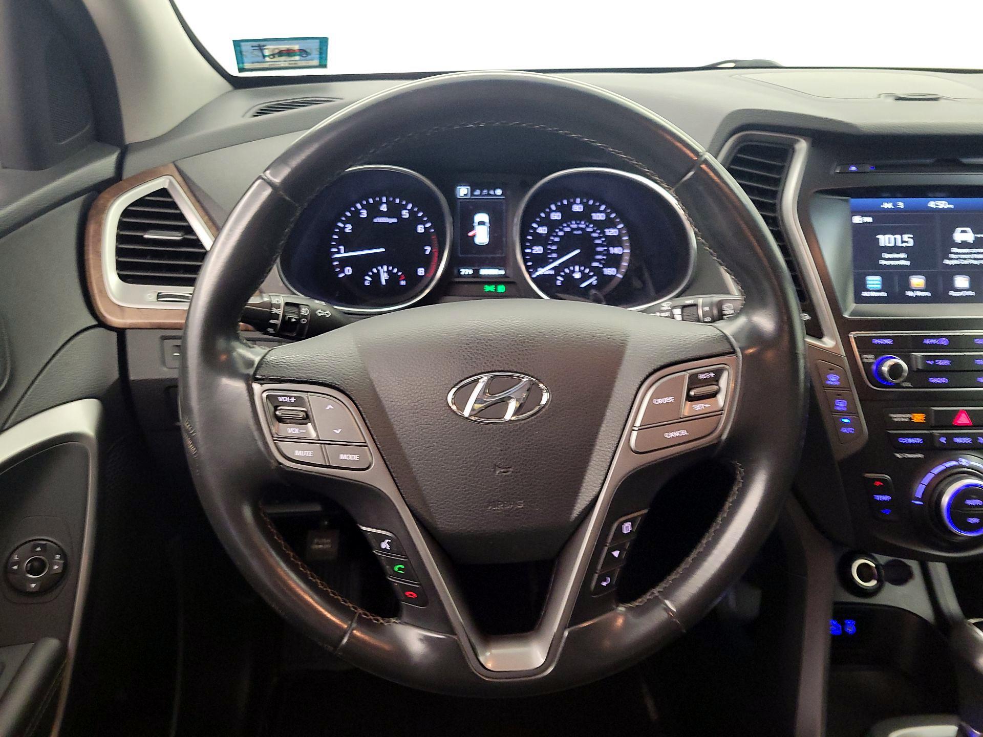 Thumbnail: 2017 Hyundai Santa Fe - 10