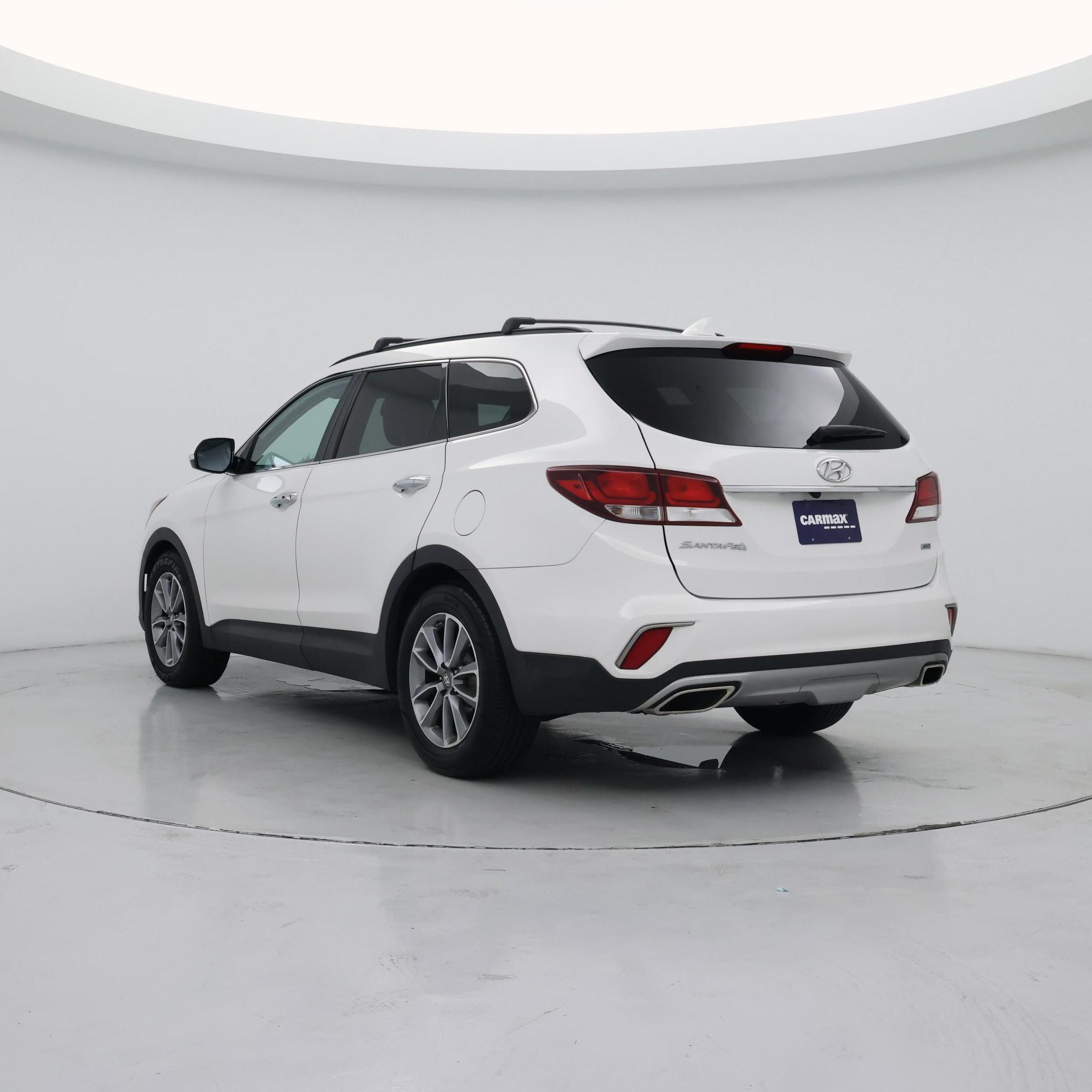 Thumbnail: 2017 Hyundai Santa Fe - 2