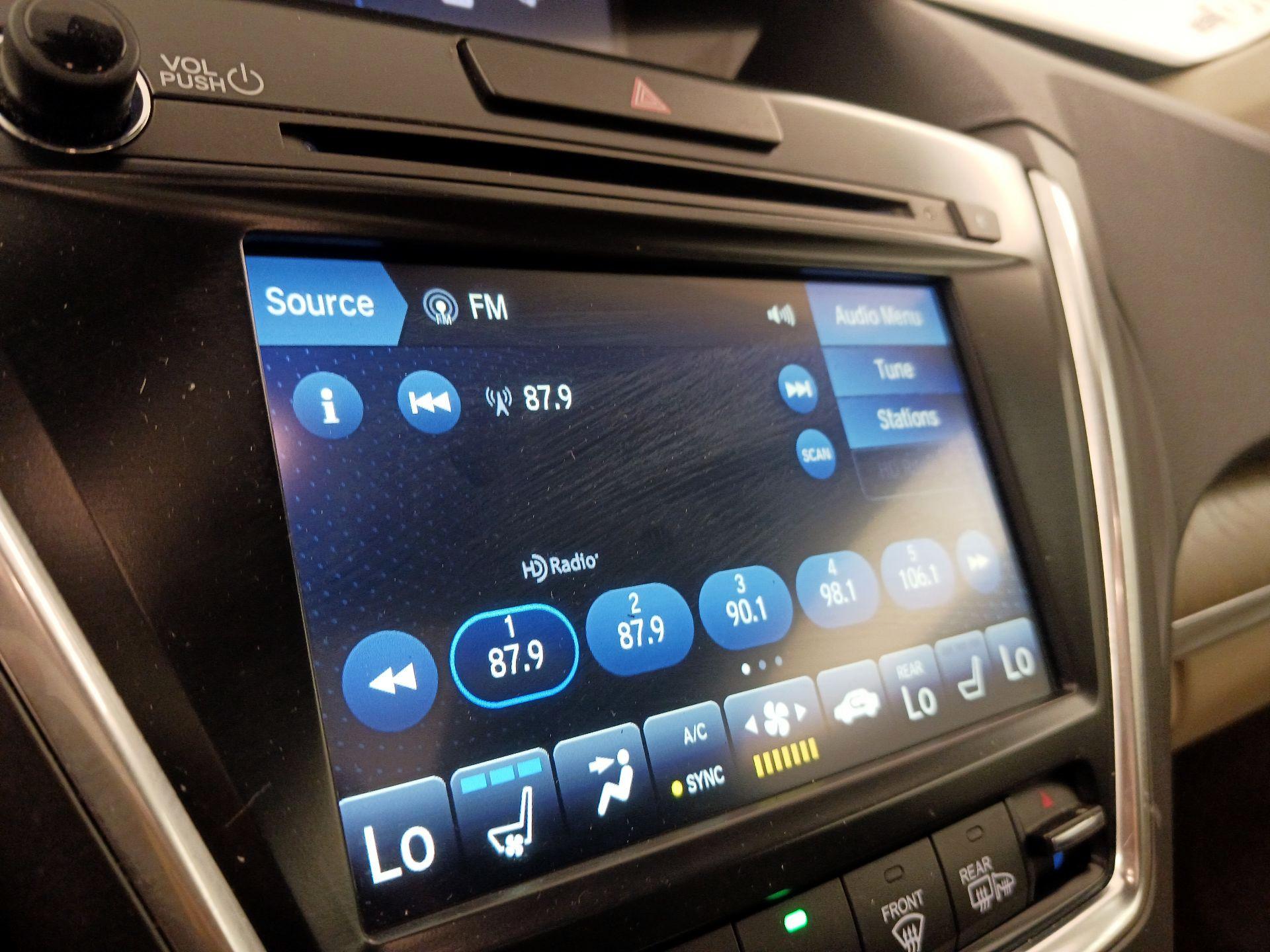 Thumbnail: 2020 Acura MDX - 16