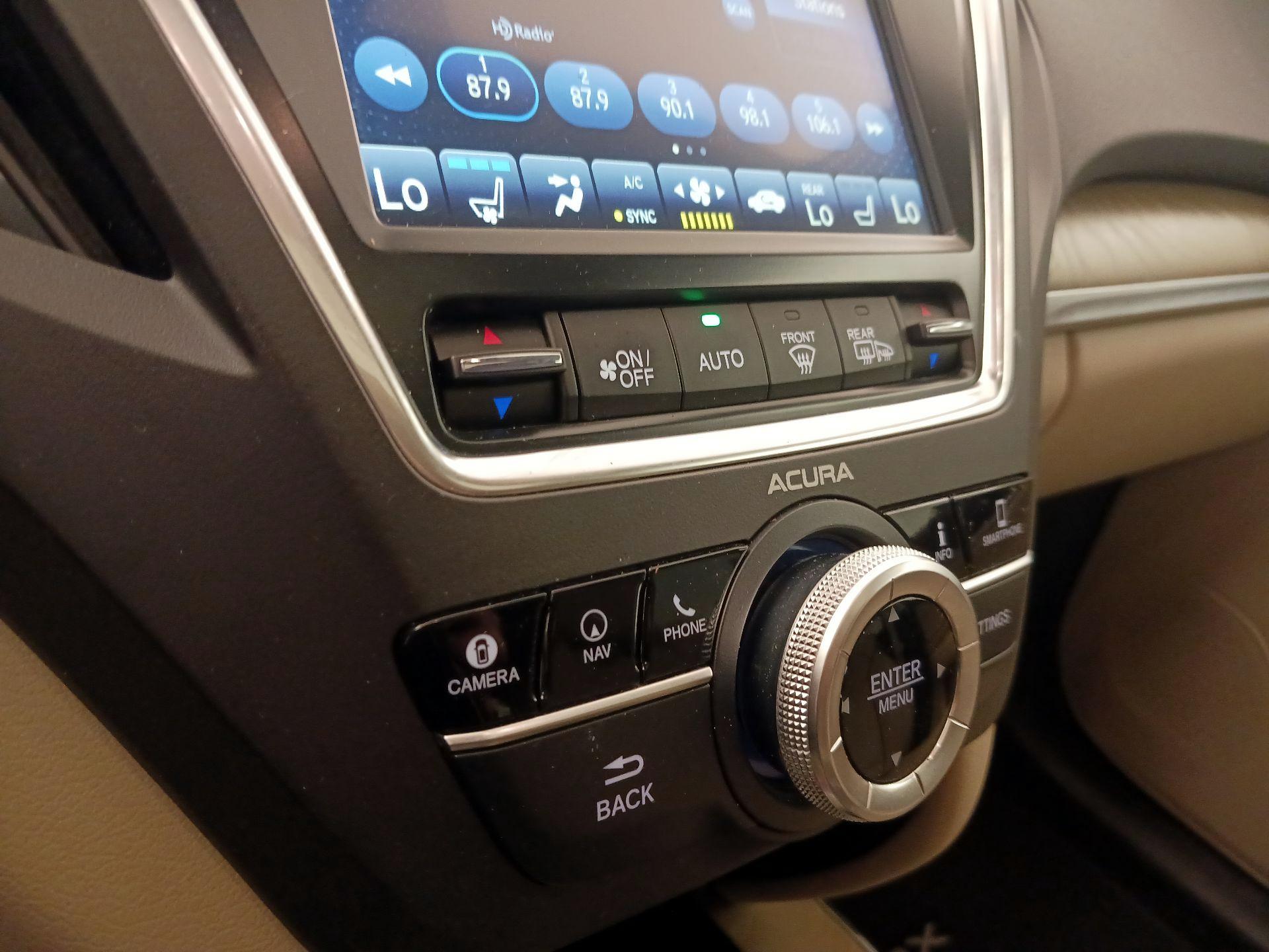 Thumbnail: 2020 Acura MDX - 17