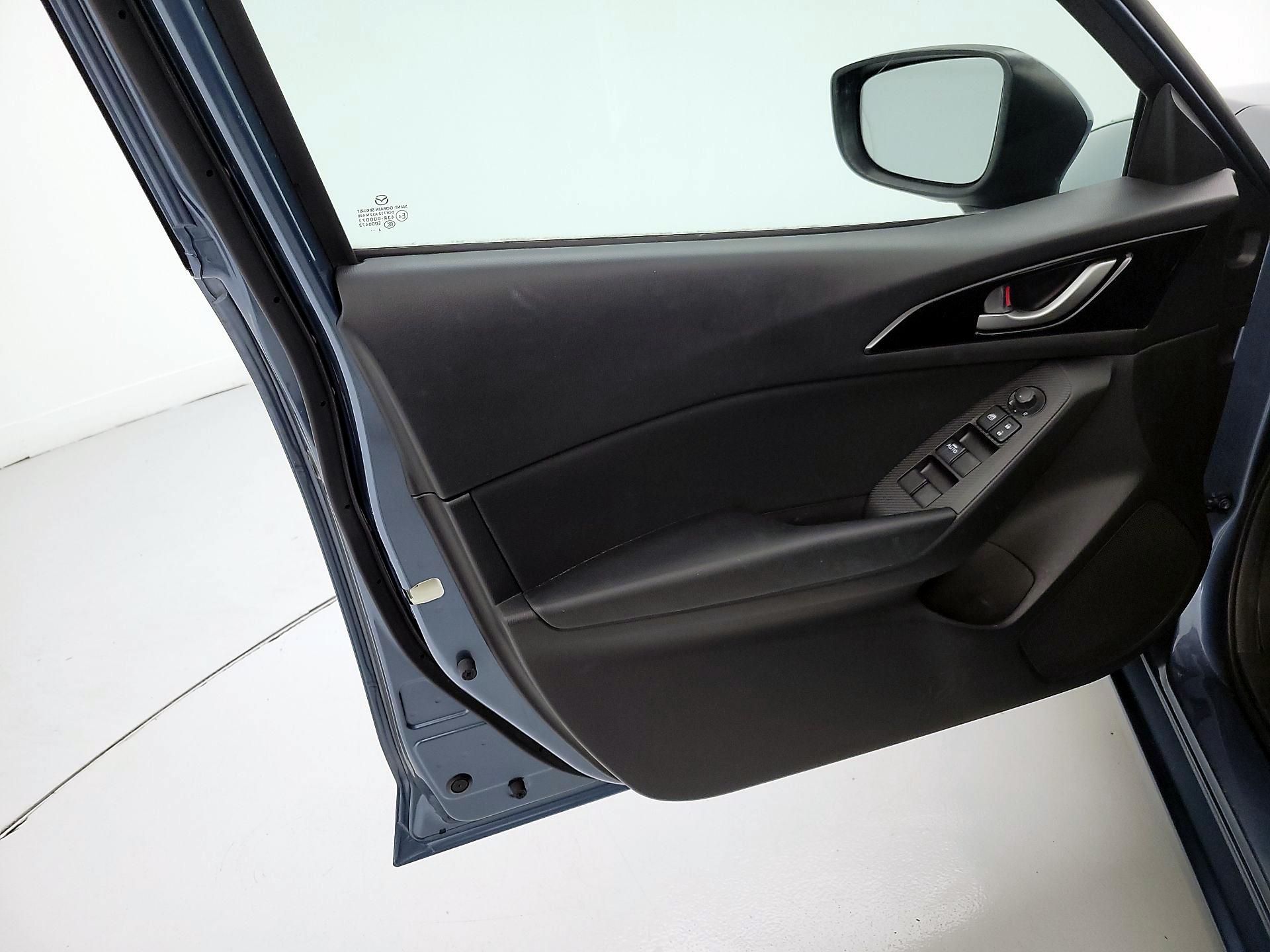 Thumbnail: 2014 Mazda Mazda3 - 12