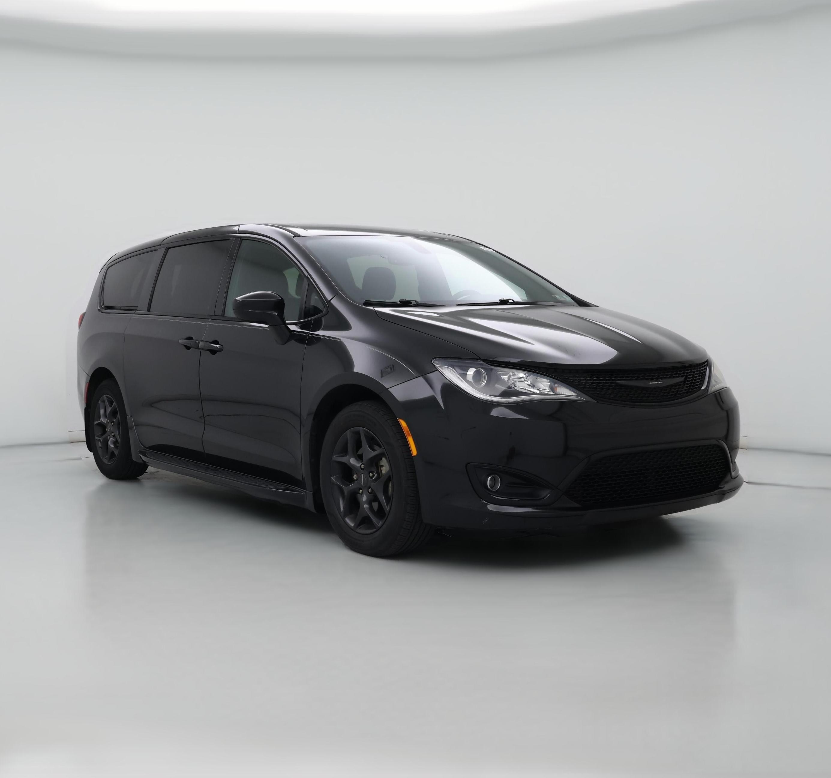 Thumbnail: 2019 Chrysler Pacifica - 1