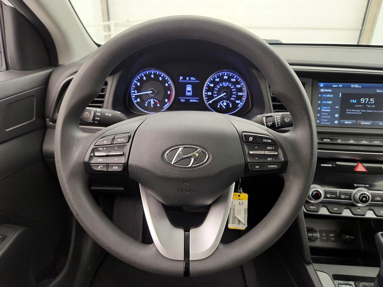 2020 Hyundai Elantra SEL - Photo 11