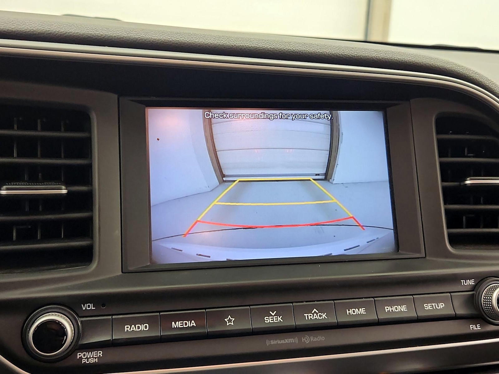 2020 Hyundai Elantra SEL - Photo 15