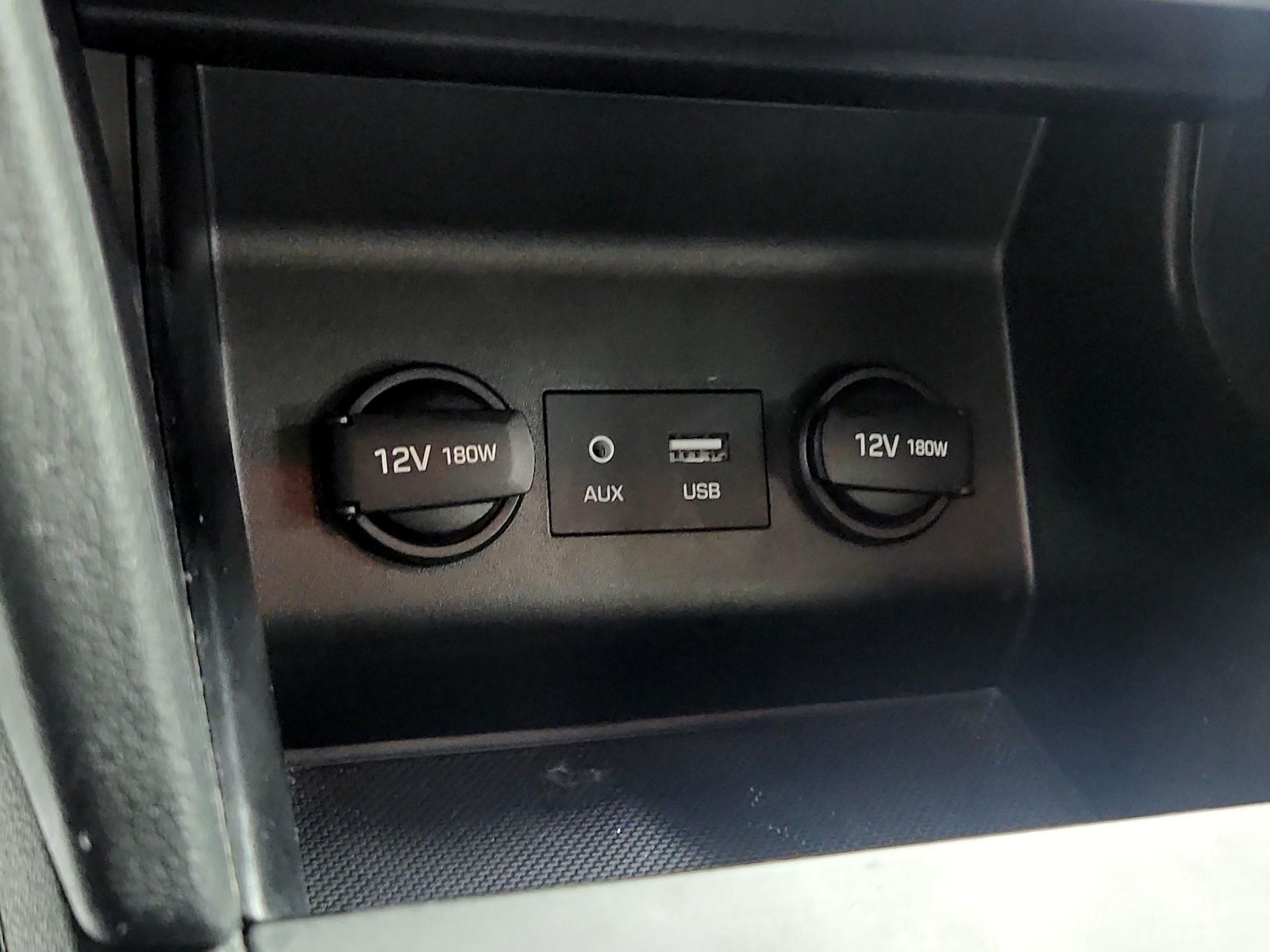 2020 Hyundai Elantra SEL - Photo 19