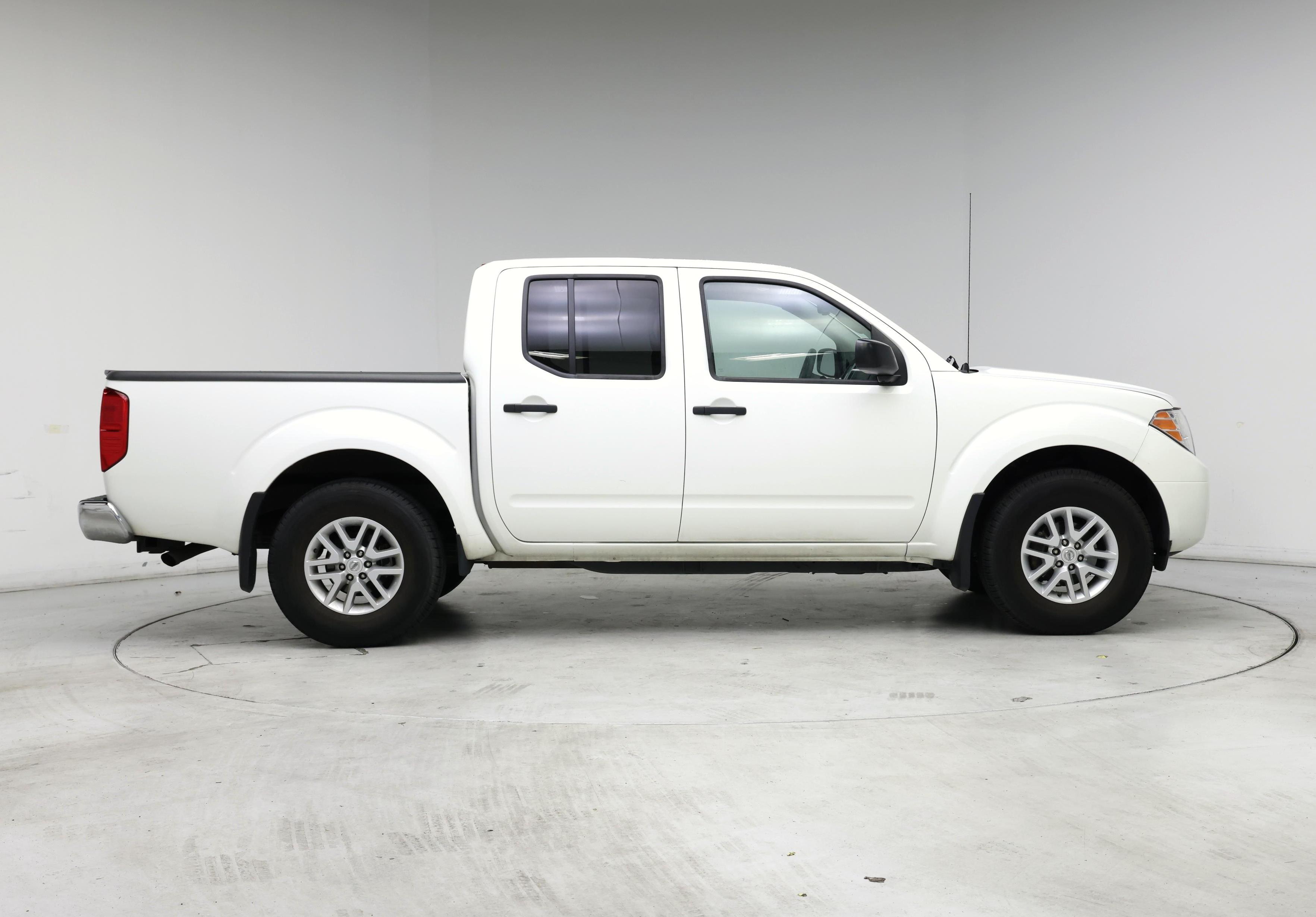 Thumbnail: 2021 Nissan Frontier - 7