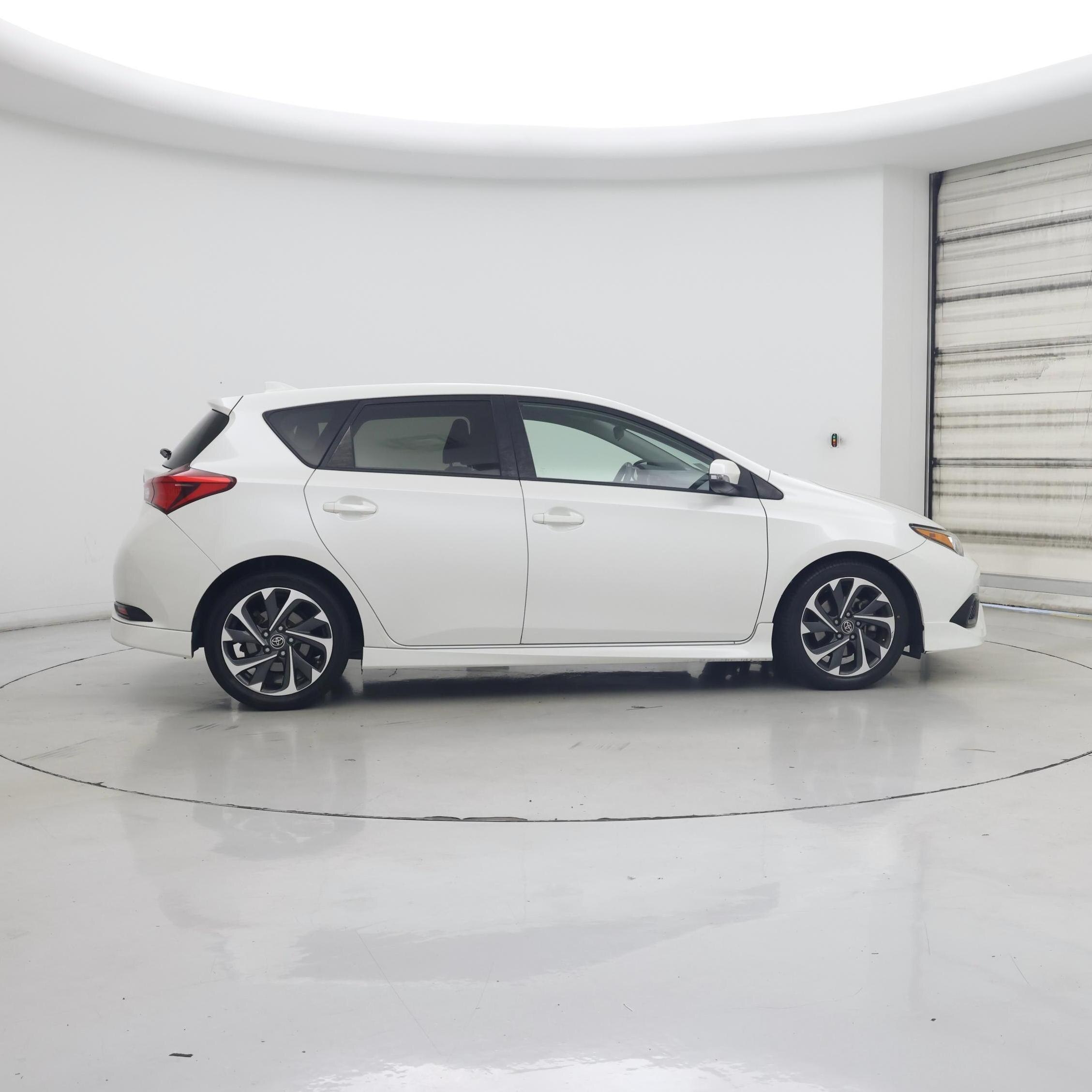 Thumbnail: 2018 Toyota Corolla iM - 7