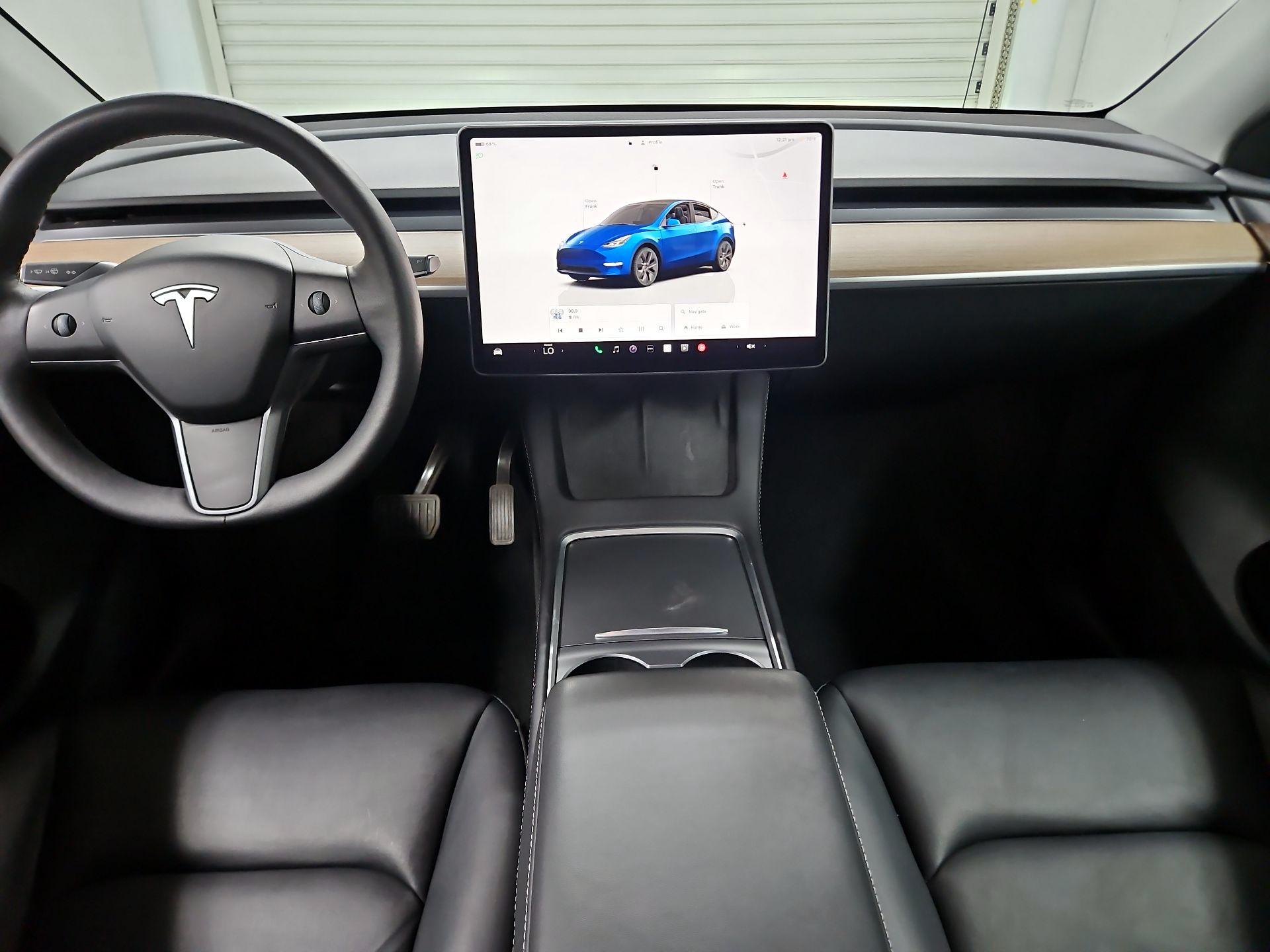 Thumbnail: 2025 Tesla Model Y - 9
