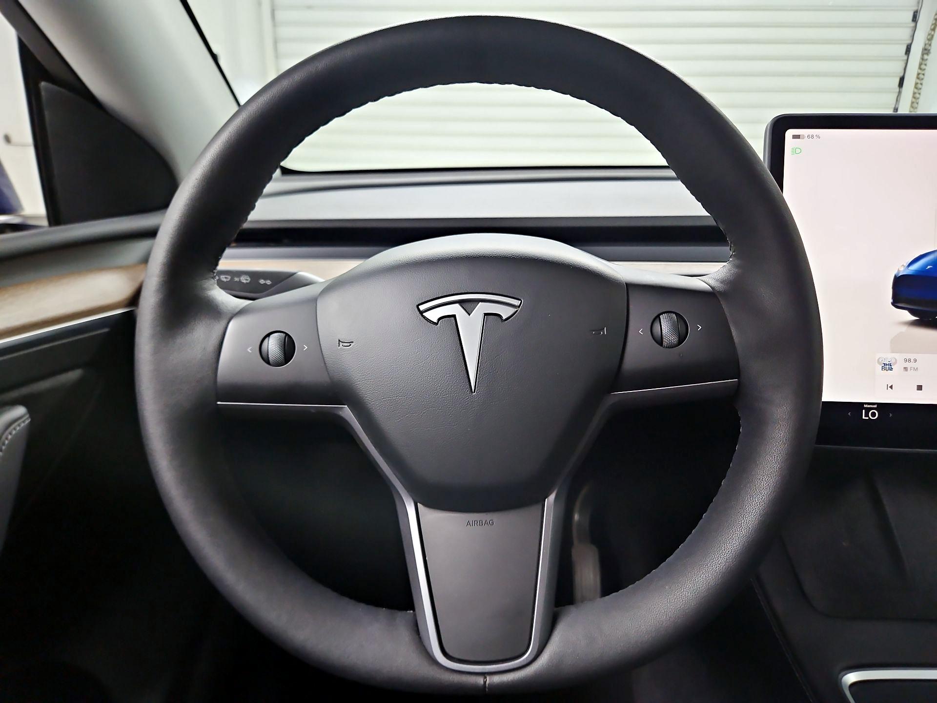 Thumbnail: 2025 Tesla Model Y - 10
