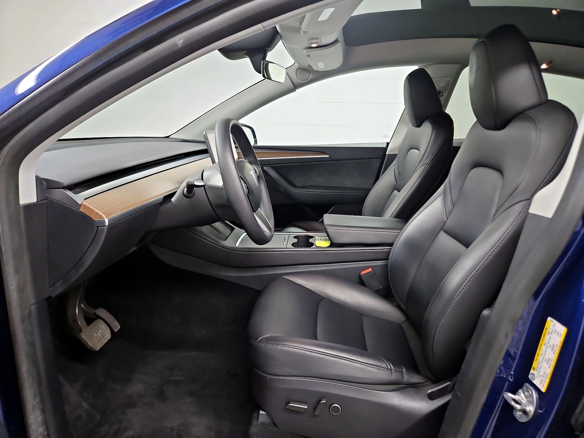 Thumbnail: 2025 Tesla Model Y - 11