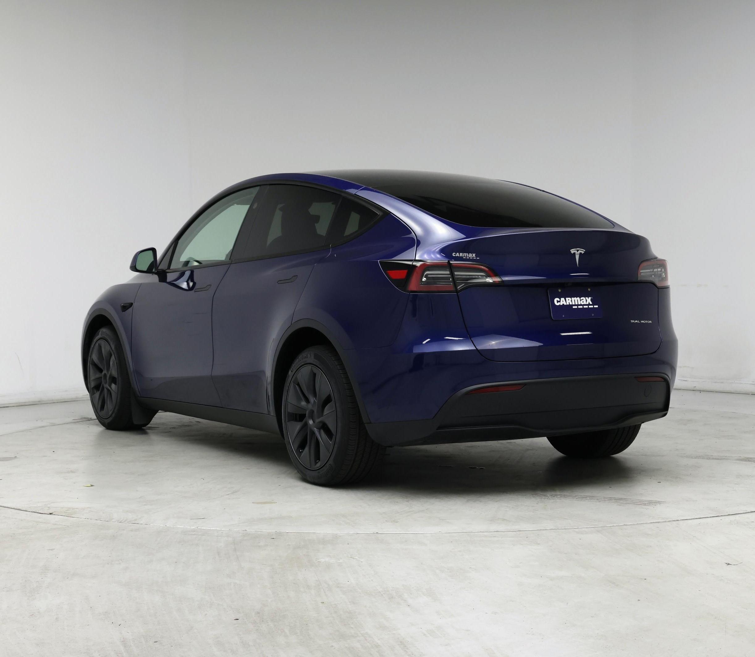 Thumbnail: 2025 Tesla Model Y - 2
