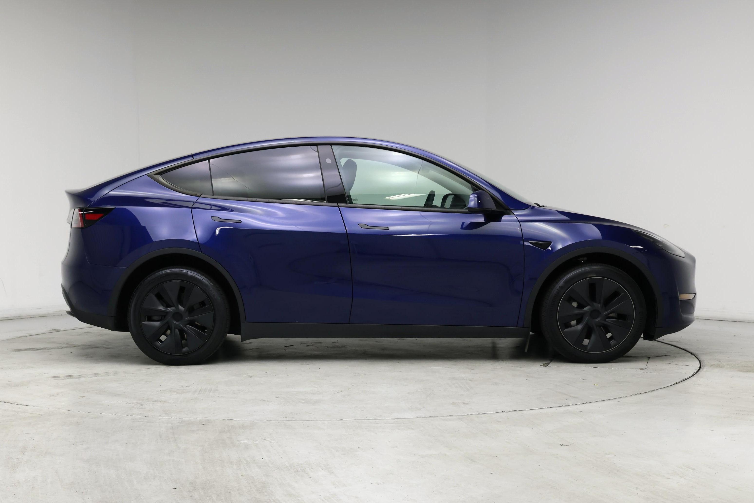 Thumbnail: 2025 Tesla Model Y - 7